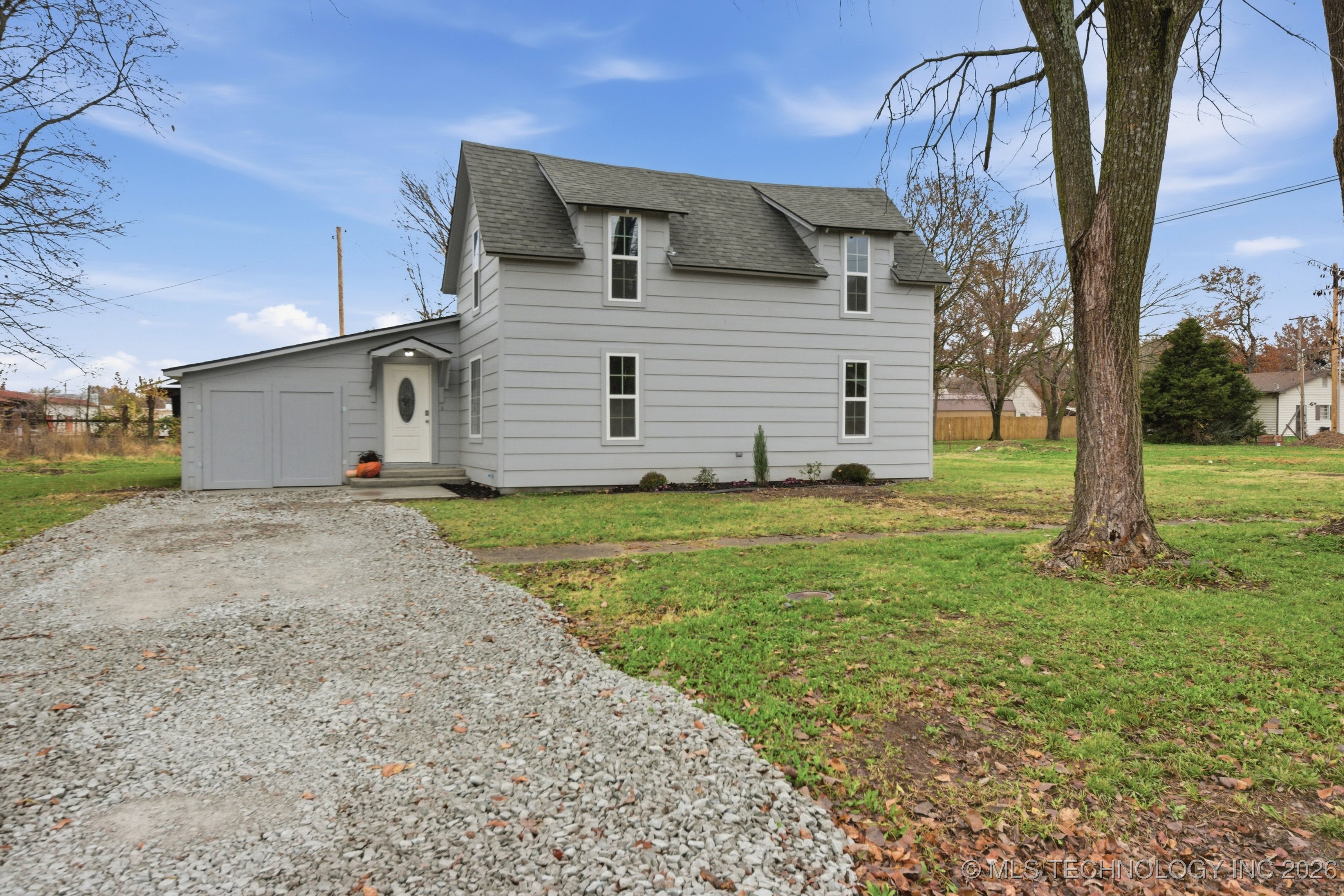 316 W 4th Street Property Photo 23