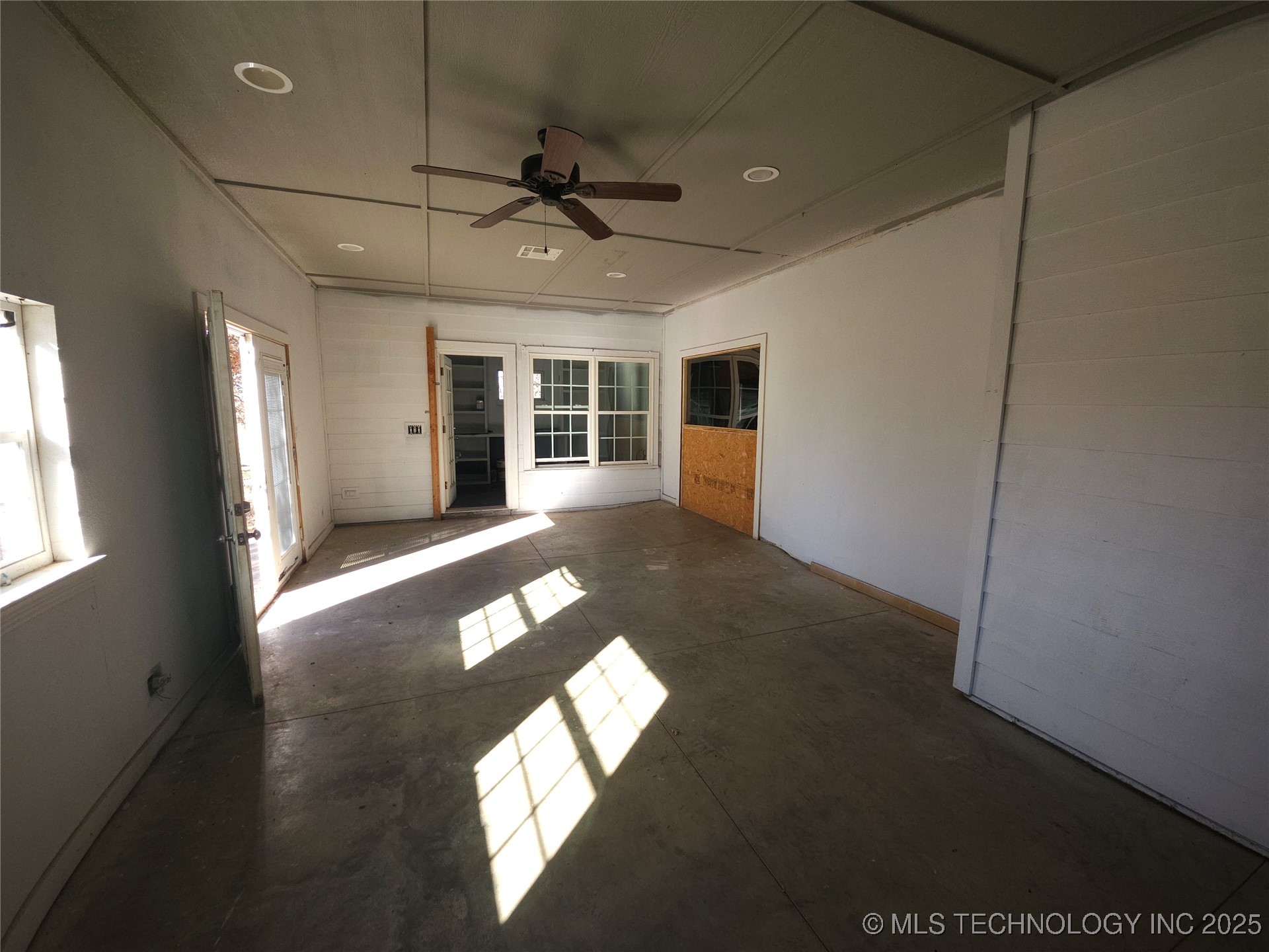 6650 S 369th Avenue W Property Photo 15