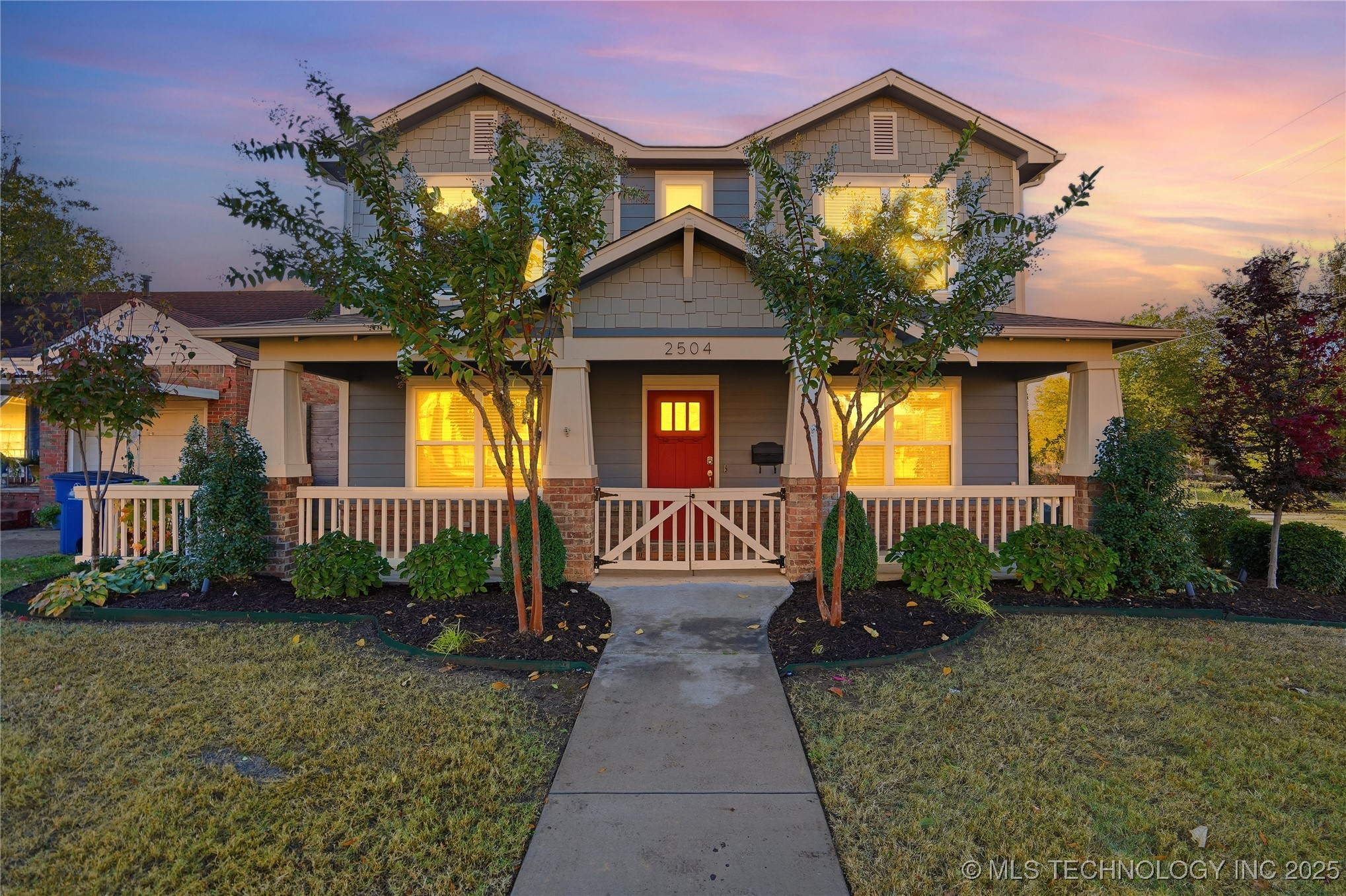 2504 E 1st Street Property Photo 1