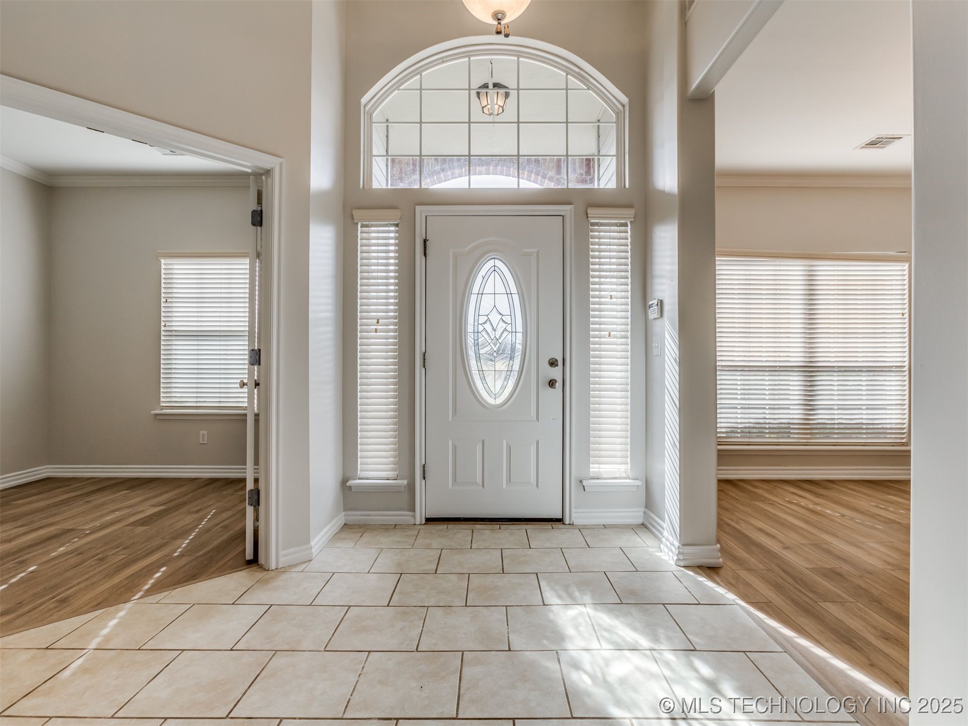 29367 E 28th Street S Property Photo 5