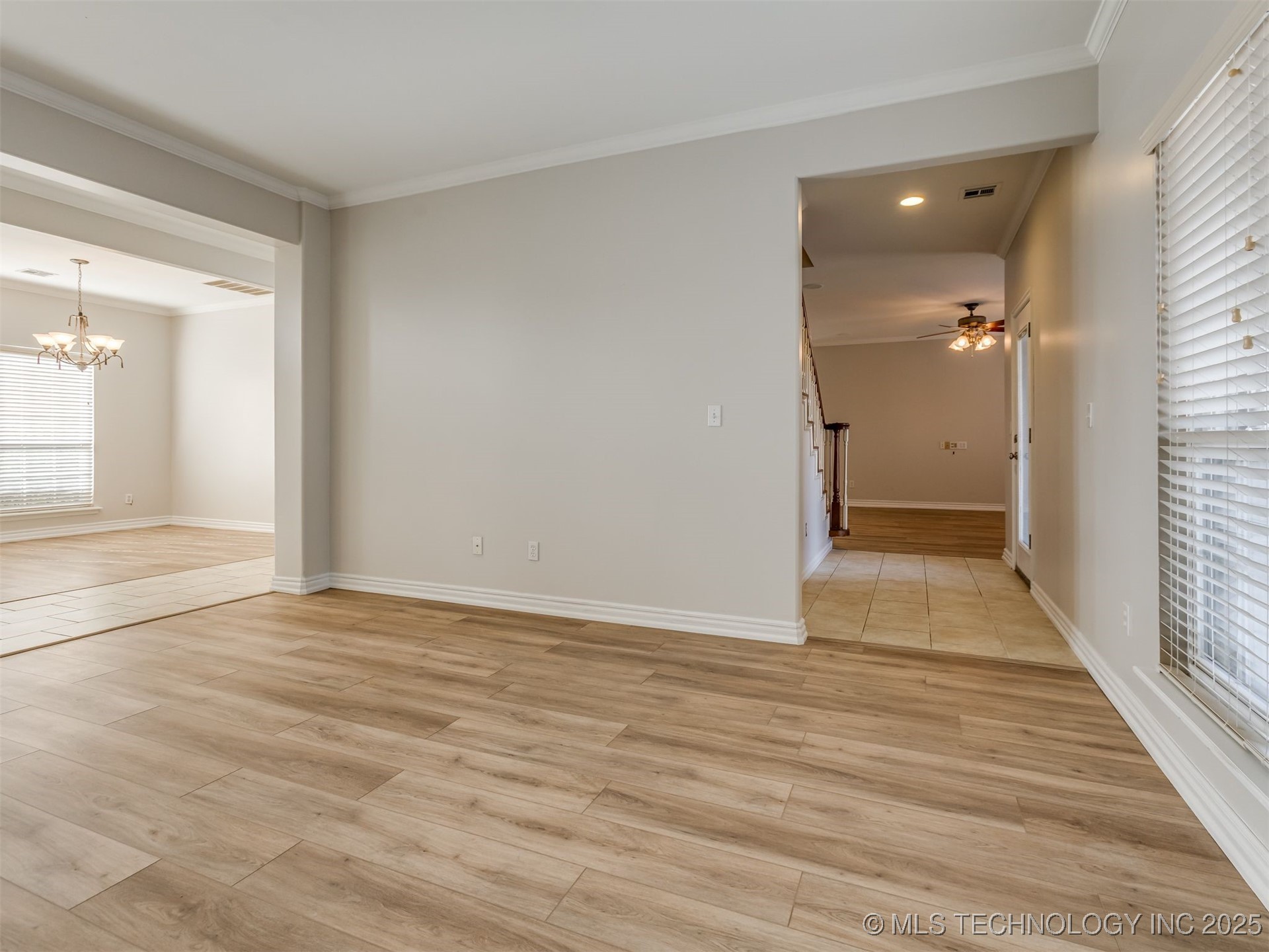 29367 E 28th Street S Property Photo 8