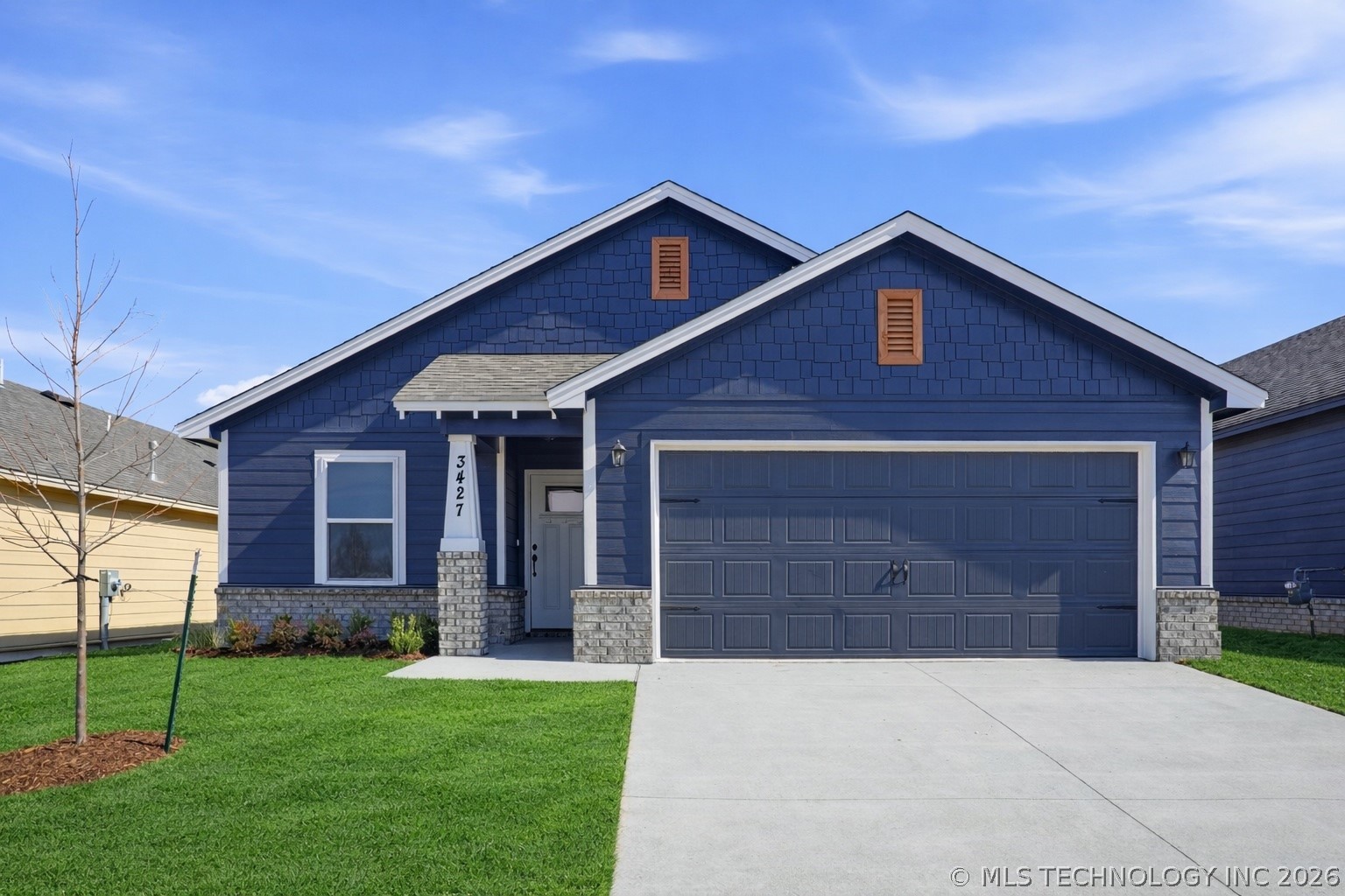 3427 N Gum Place Property Photo 1