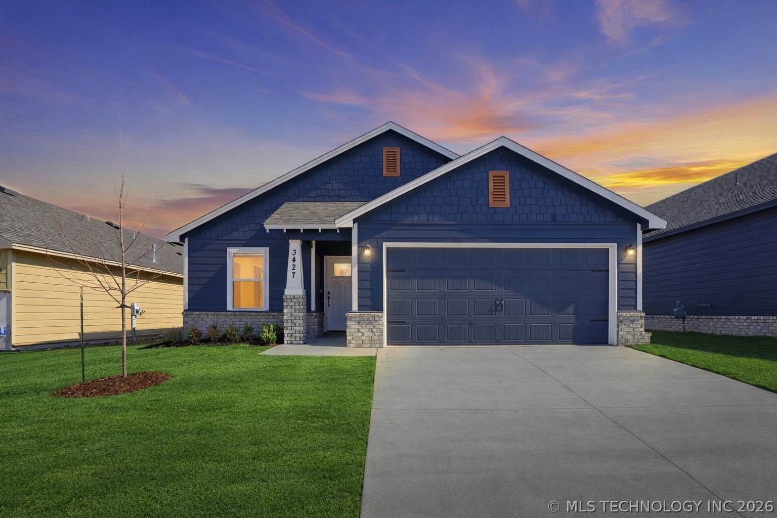 3427 N Gum Place Property Photo 2