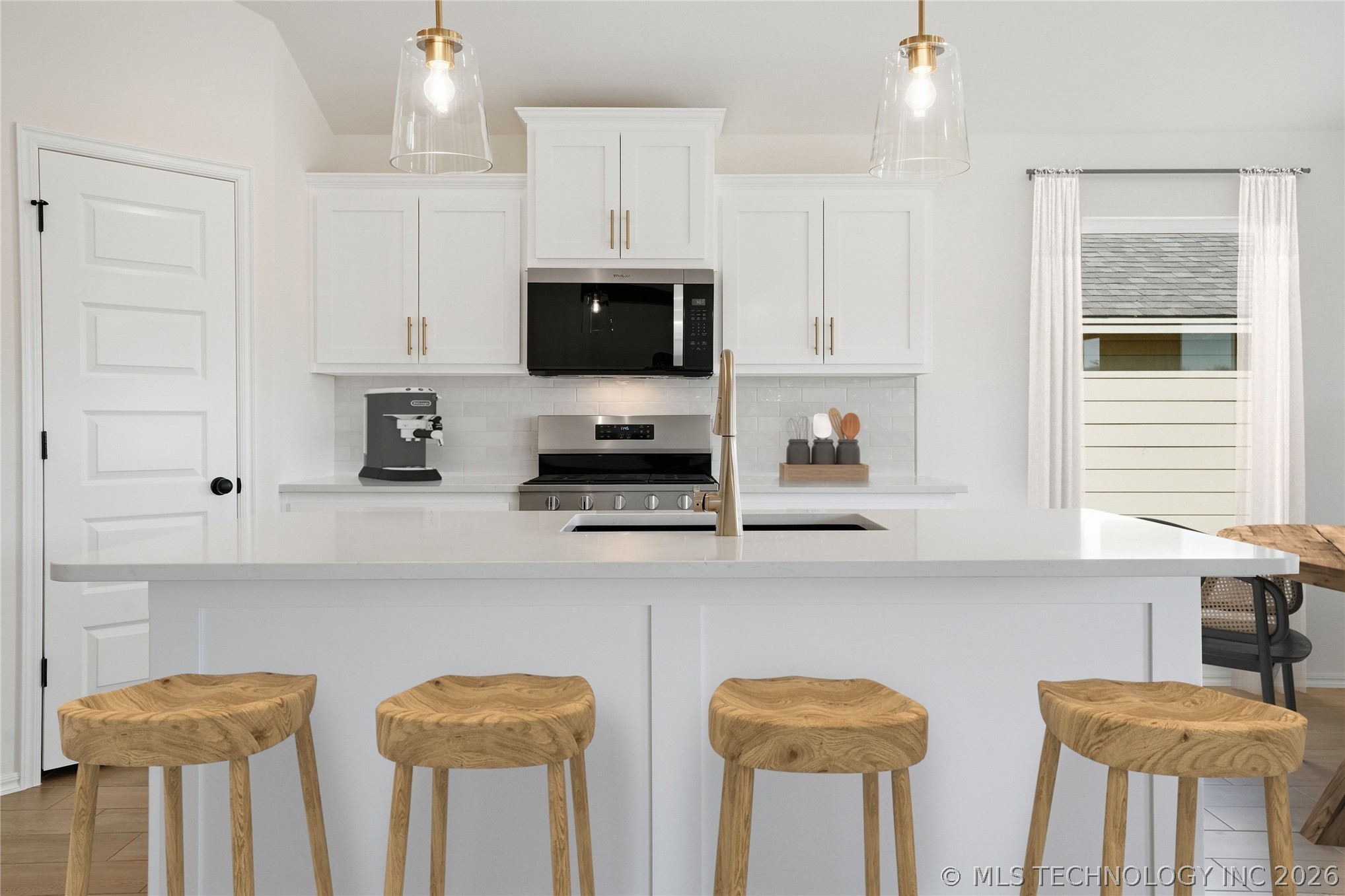 3427 N Gum Place Property Photo 7