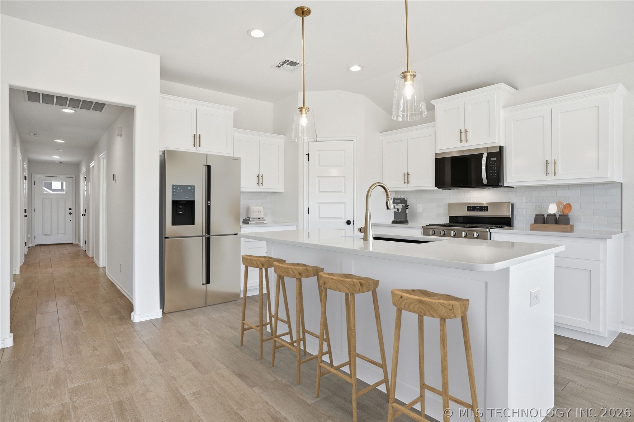 3427 N Gum Place Property Photo 9