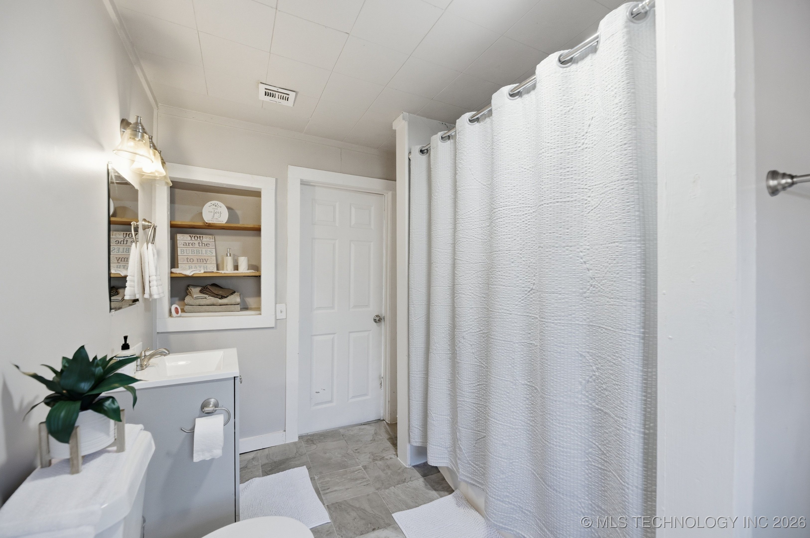 202 W Ada Street Property Photo 18