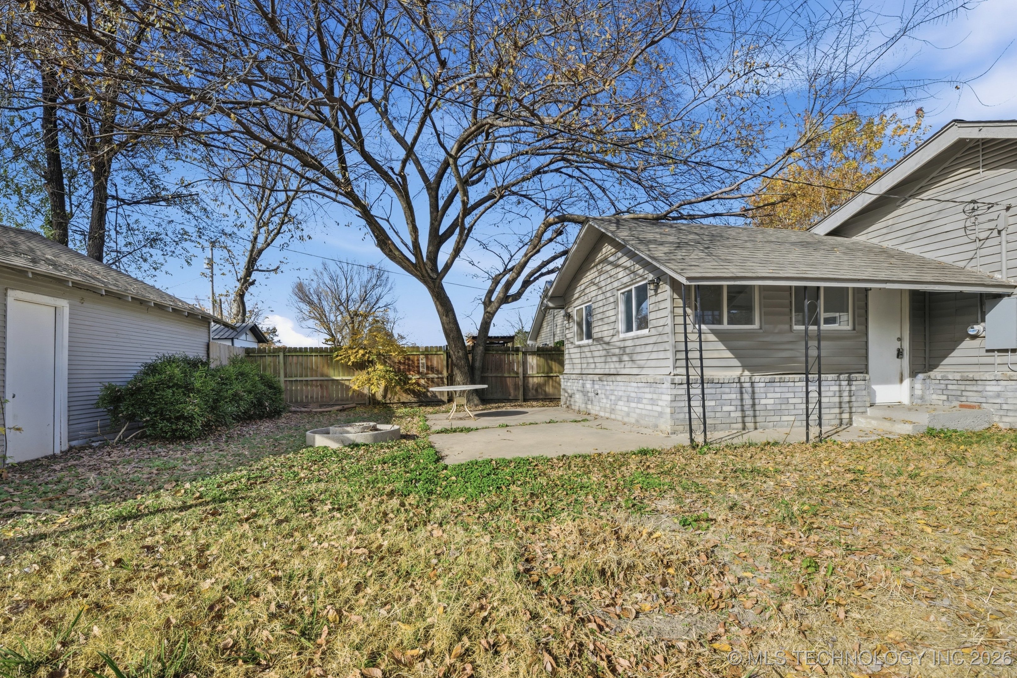 202 W Ada Street Property Photo 21