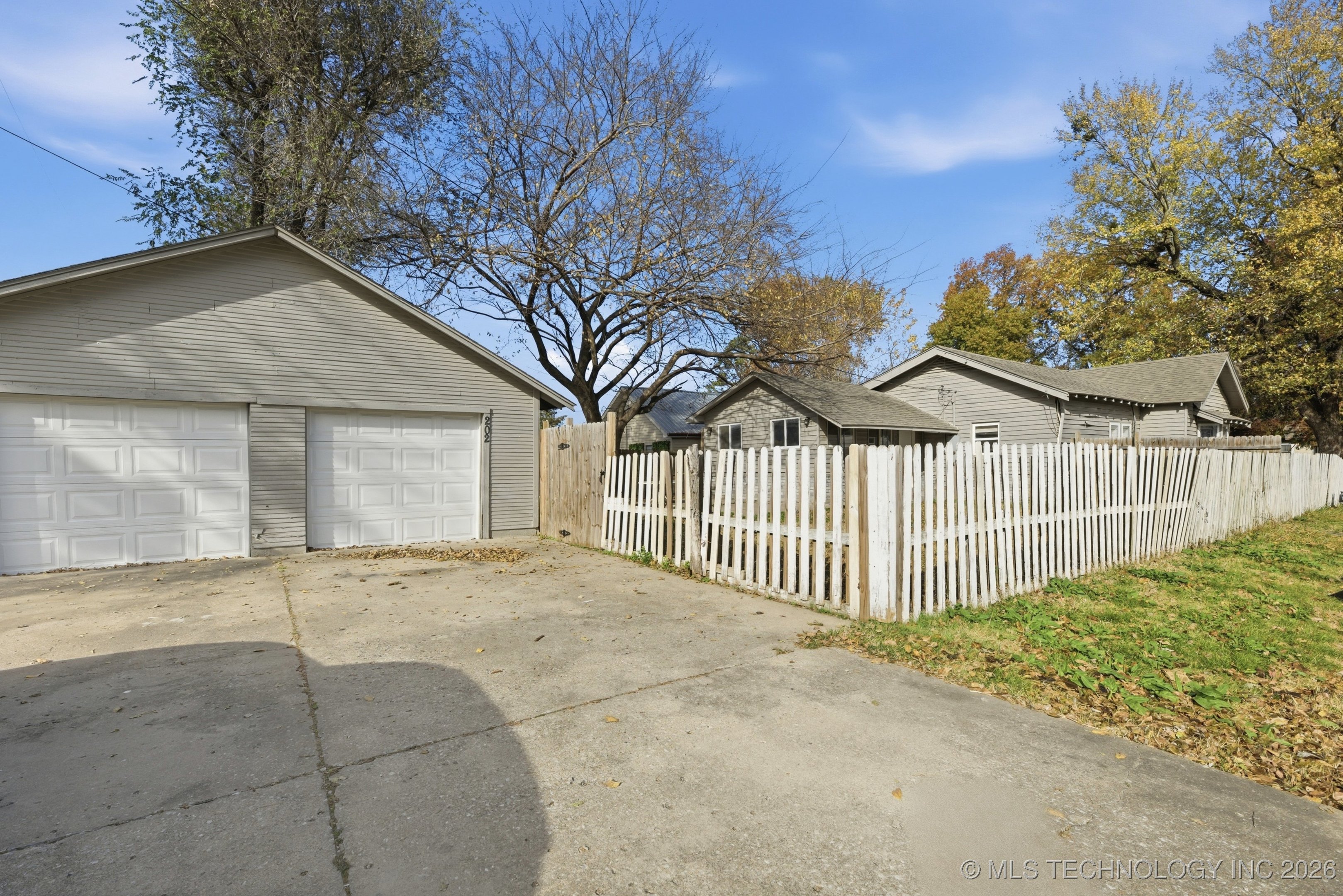 202 W Ada Street Property Photo 22