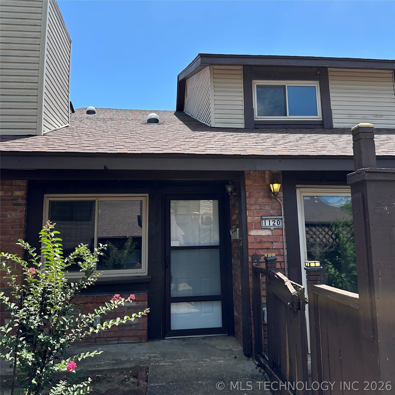 1120 S 110 Avenue E 12-2c Property Photo 1