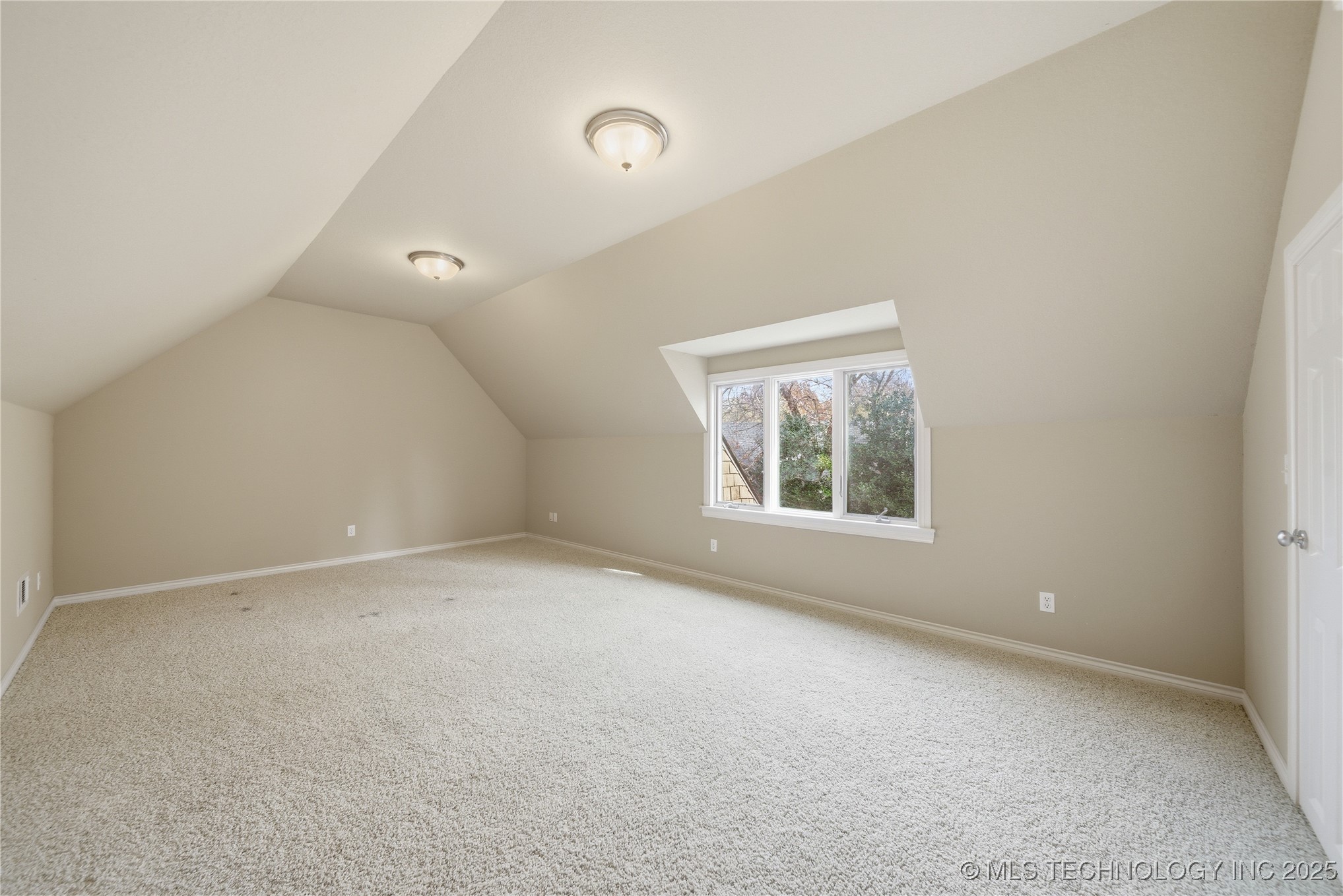 5132 E 85th Street Property Photo 26