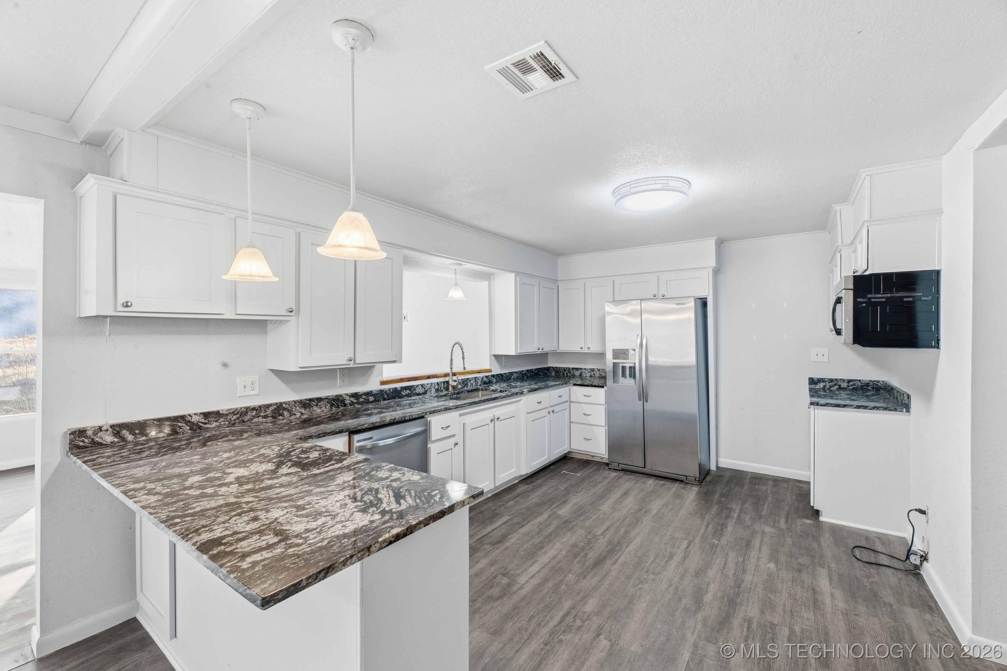 40682 N 3950 Road Property Photo 8