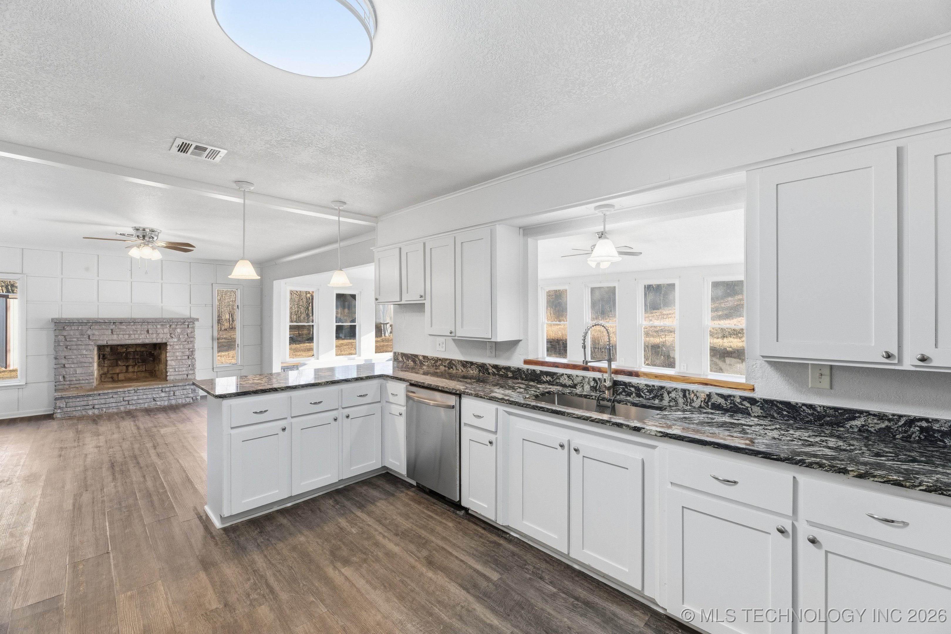 40682 N 3950 Road Property Photo 10