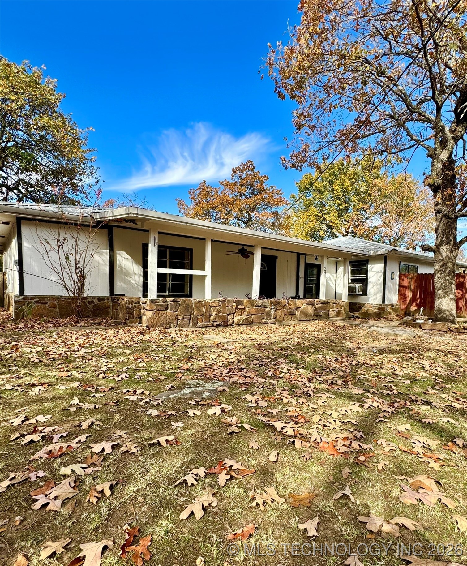 74 Hickory Wood Lane Property Photo 4