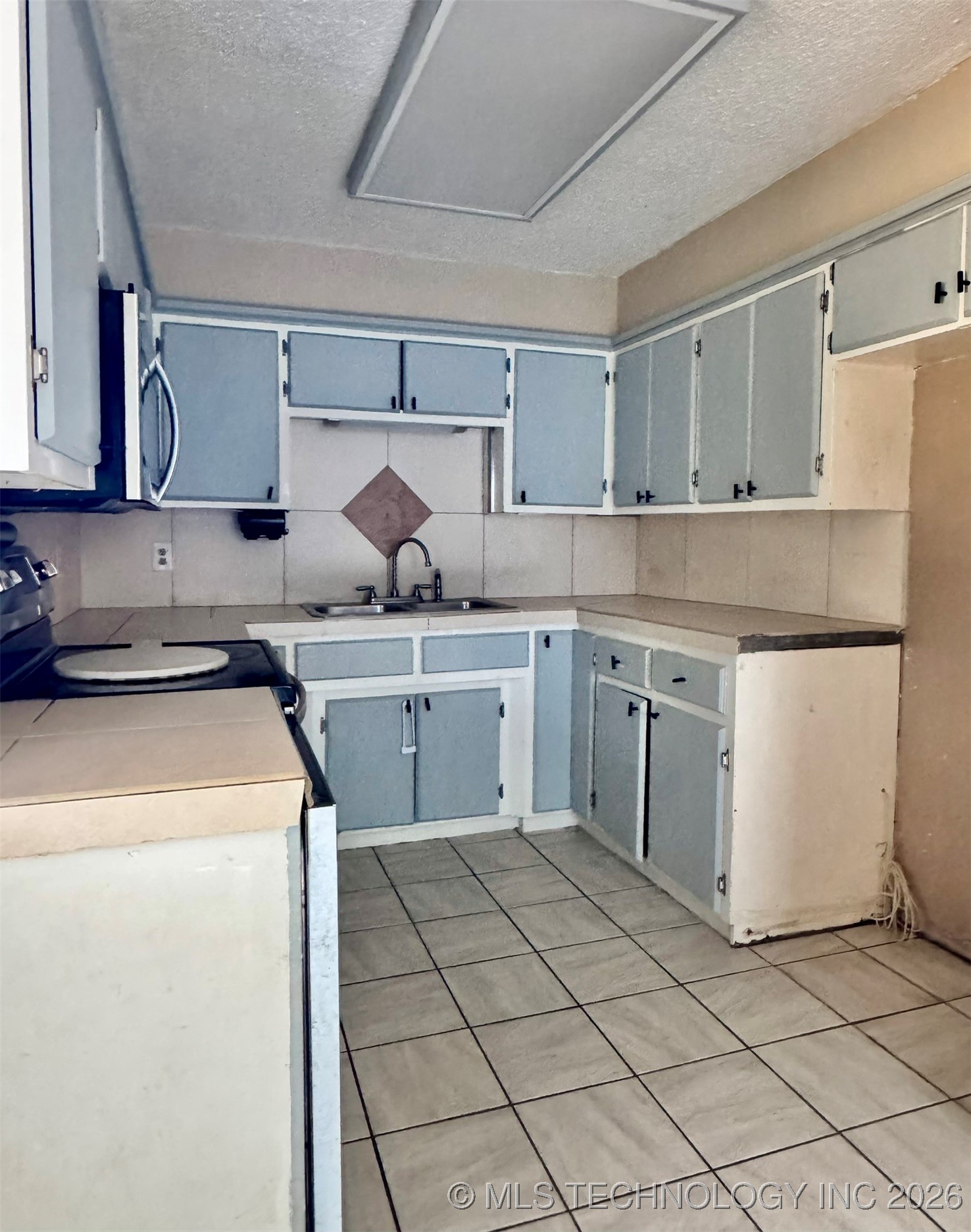 74 Hickory Wood Lane Property Photo 12