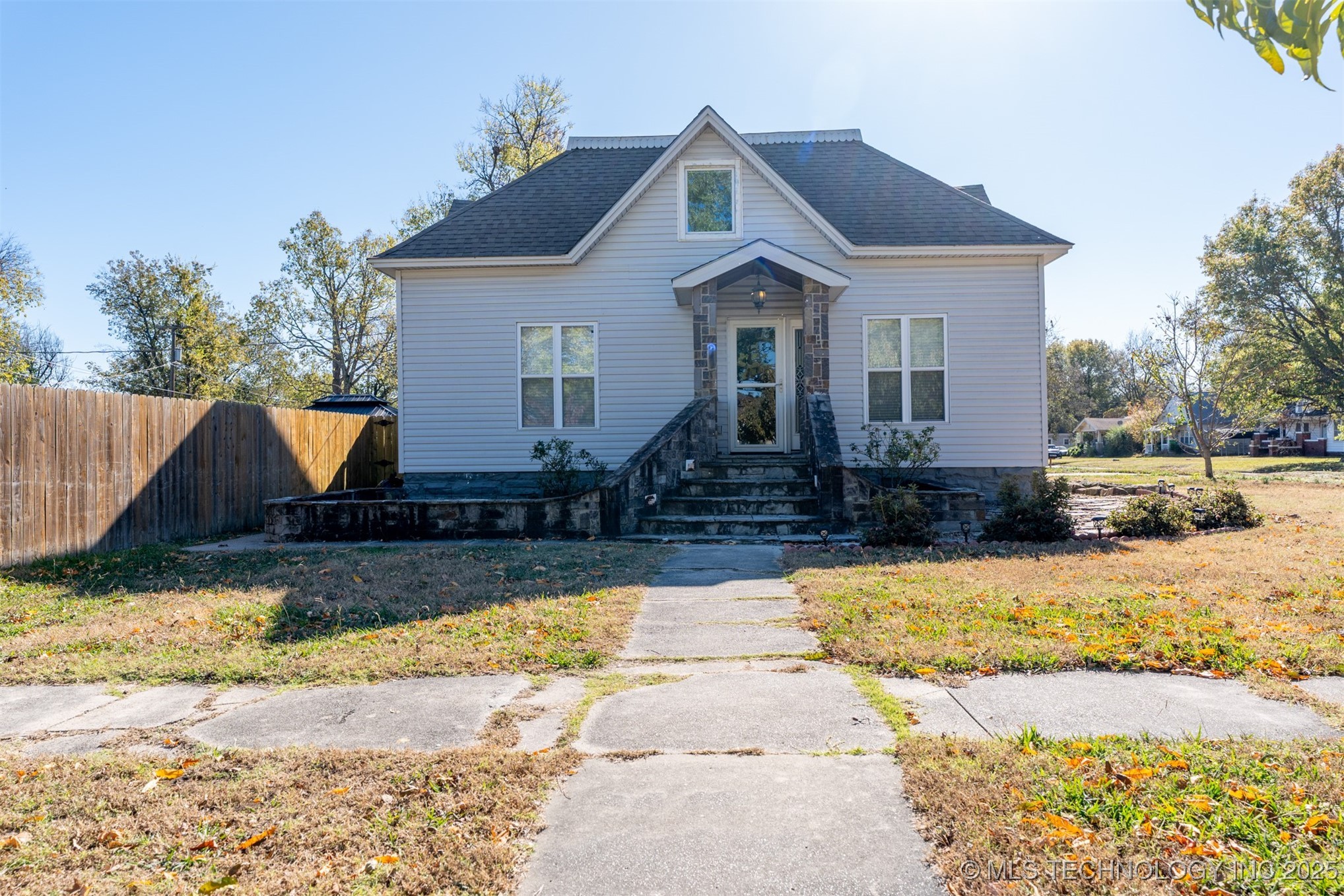 202 S 7th Street Property Photo 2