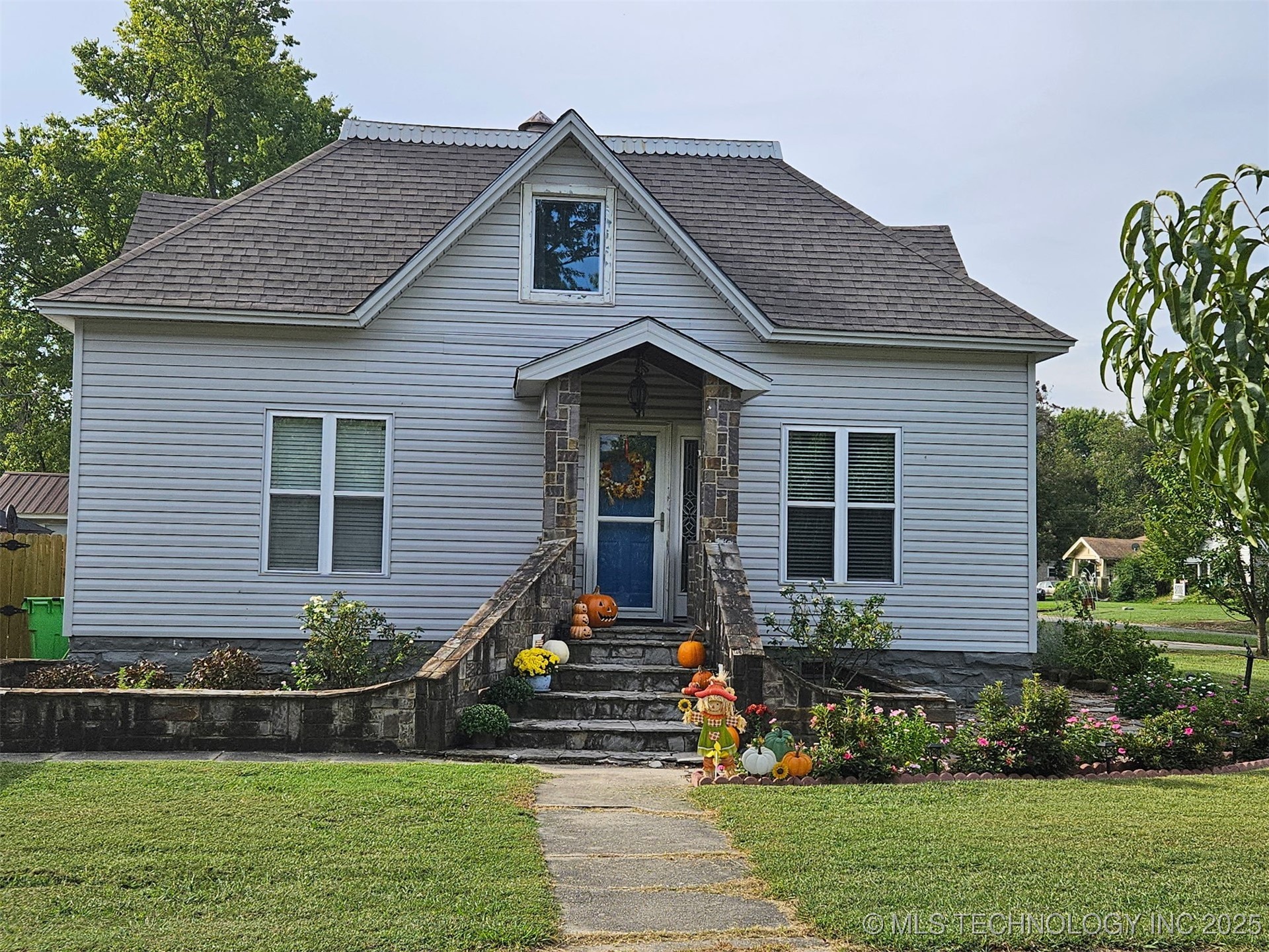 202 S 7th Street Property Photo 3