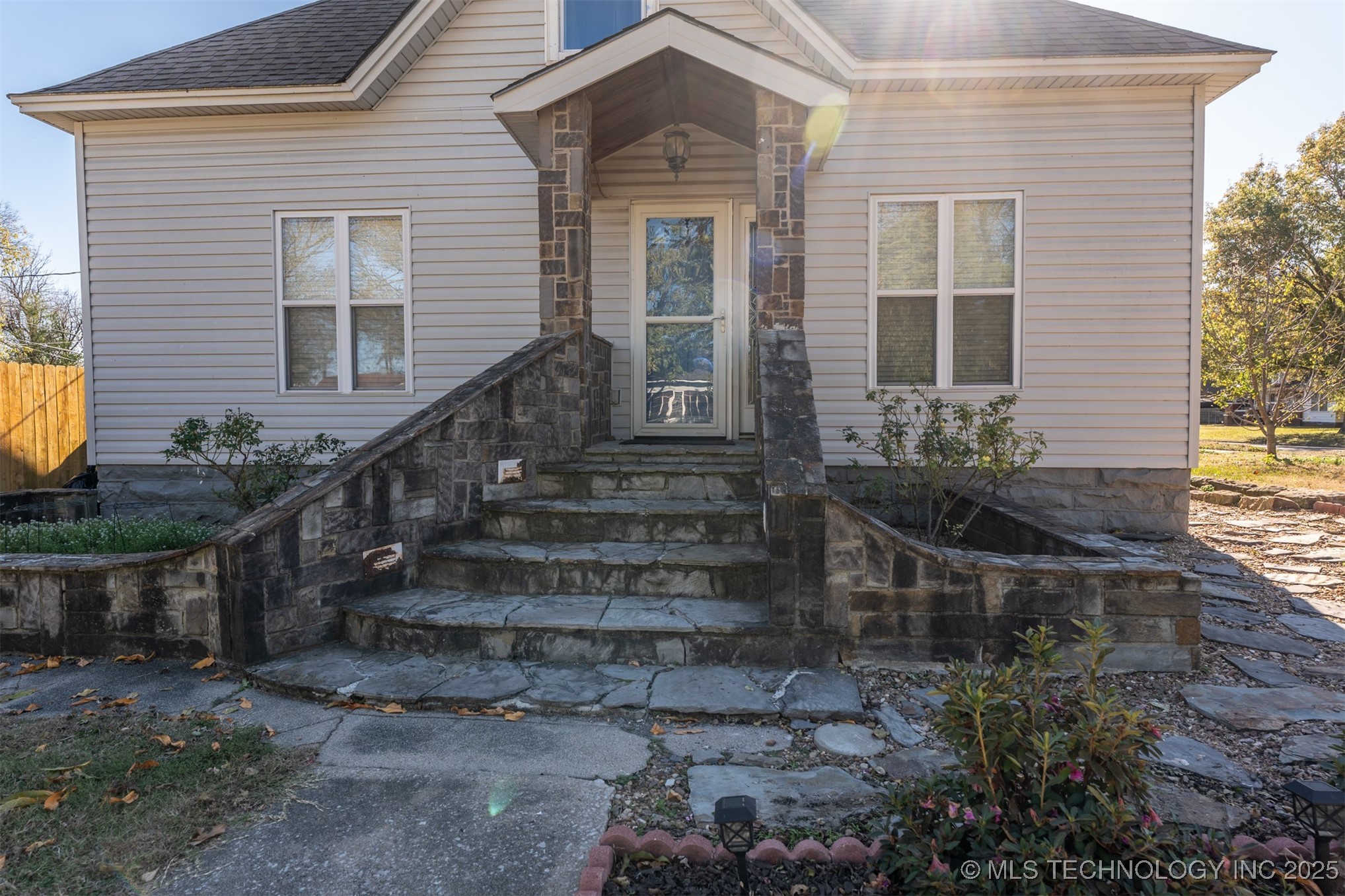 202 S 7th Street Property Photo 4