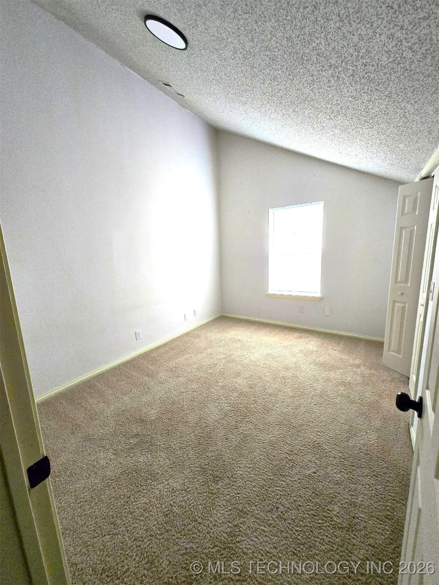 12404 E 35th Street Property Photo 11