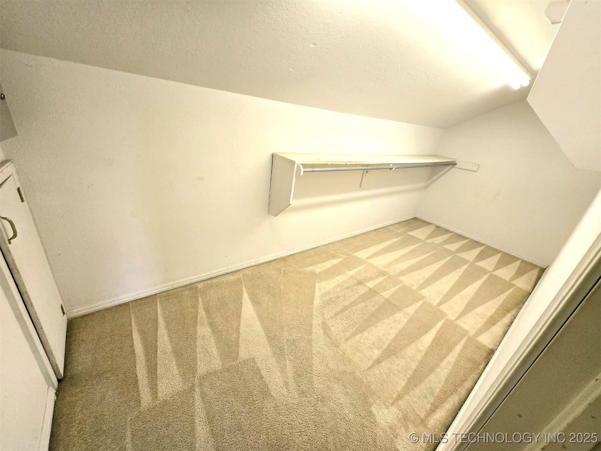 12404 E 35th Street Property Photo 14