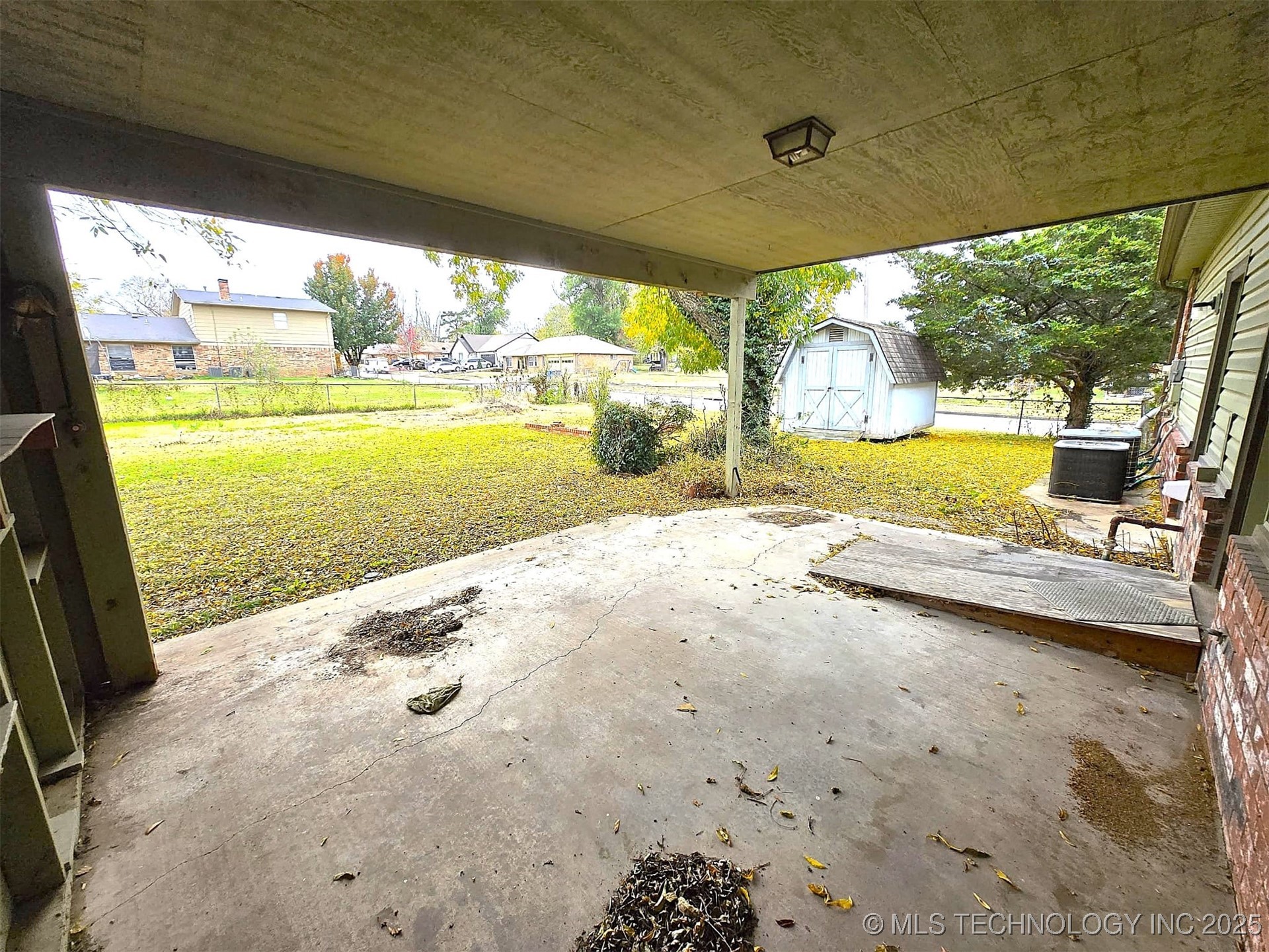 12404 E 35th Street Property Photo 16