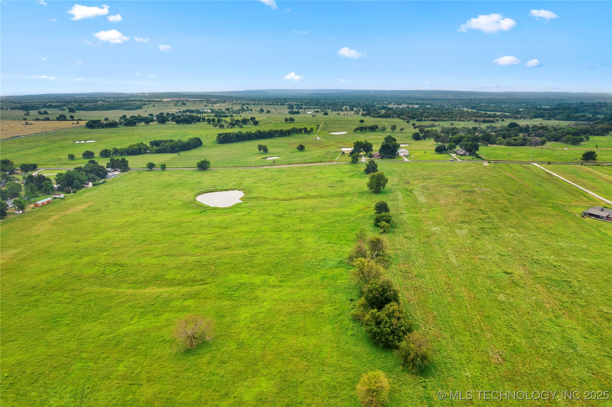 12 E 420 Road Property Photo 15