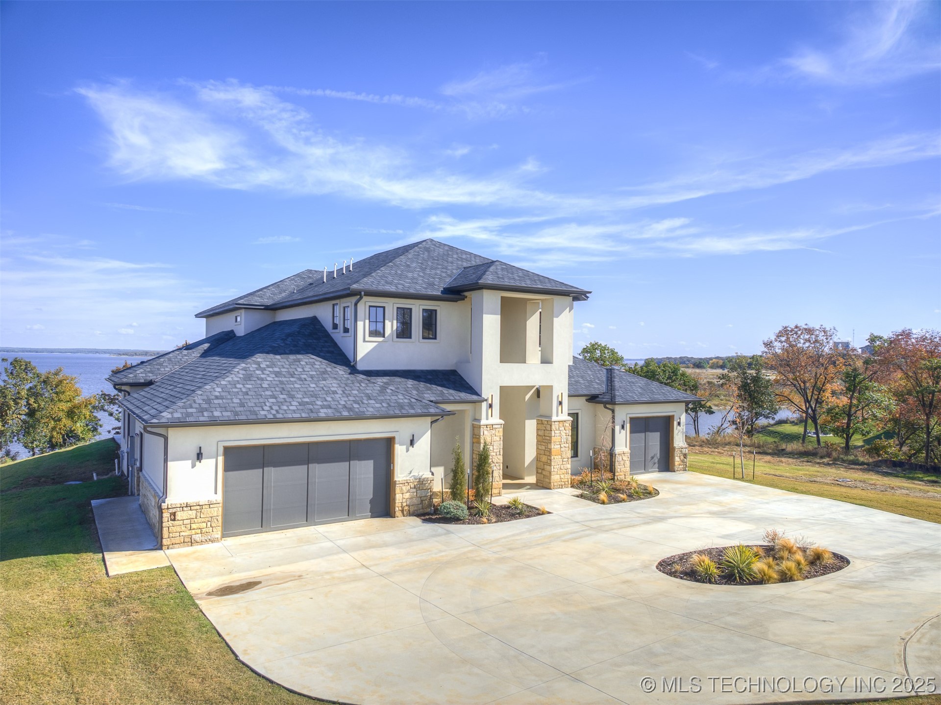 6001 Rare Eagle Court Property Photo 2