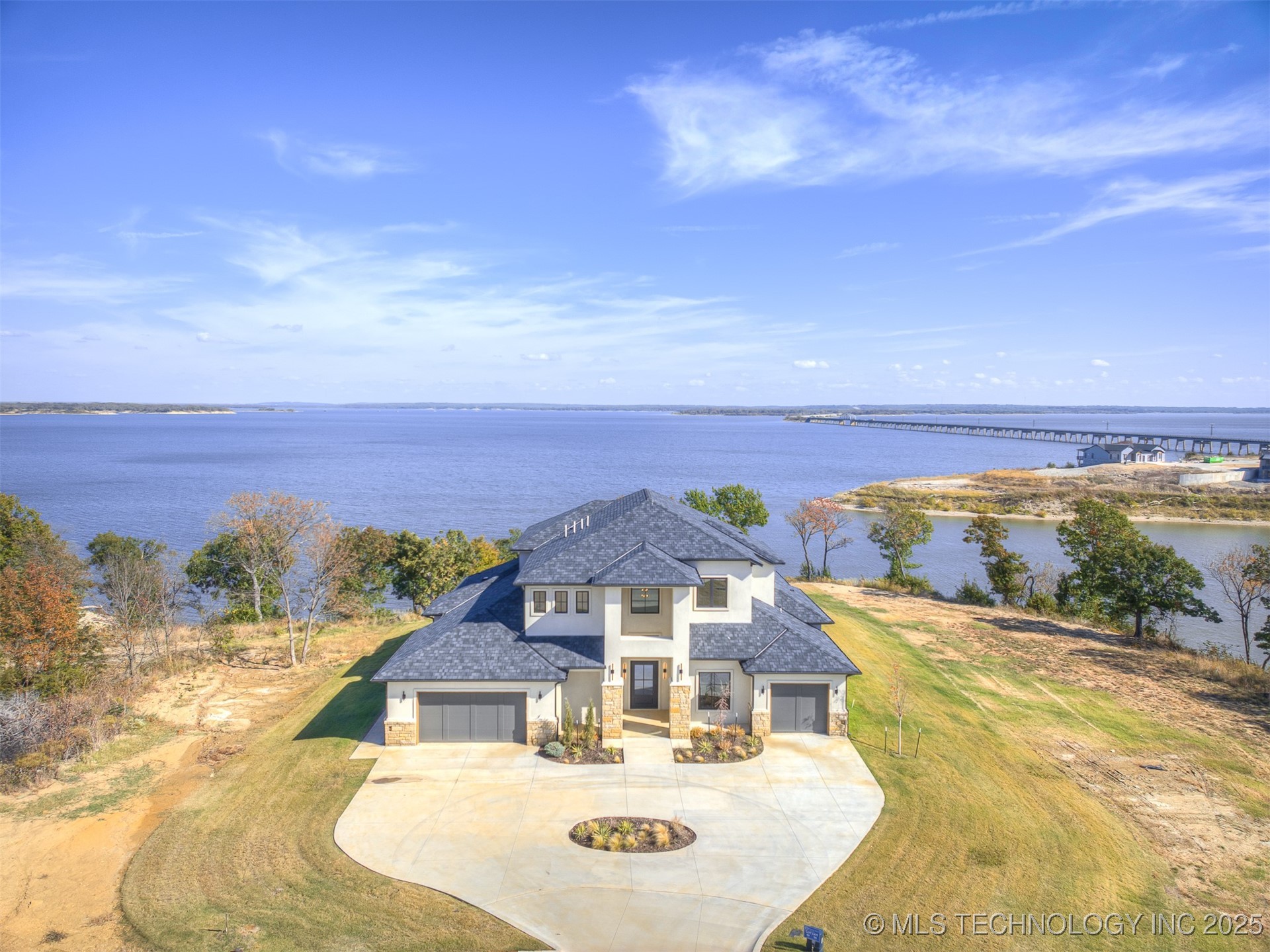 6001 Rare Eagle Court Property Photo 3