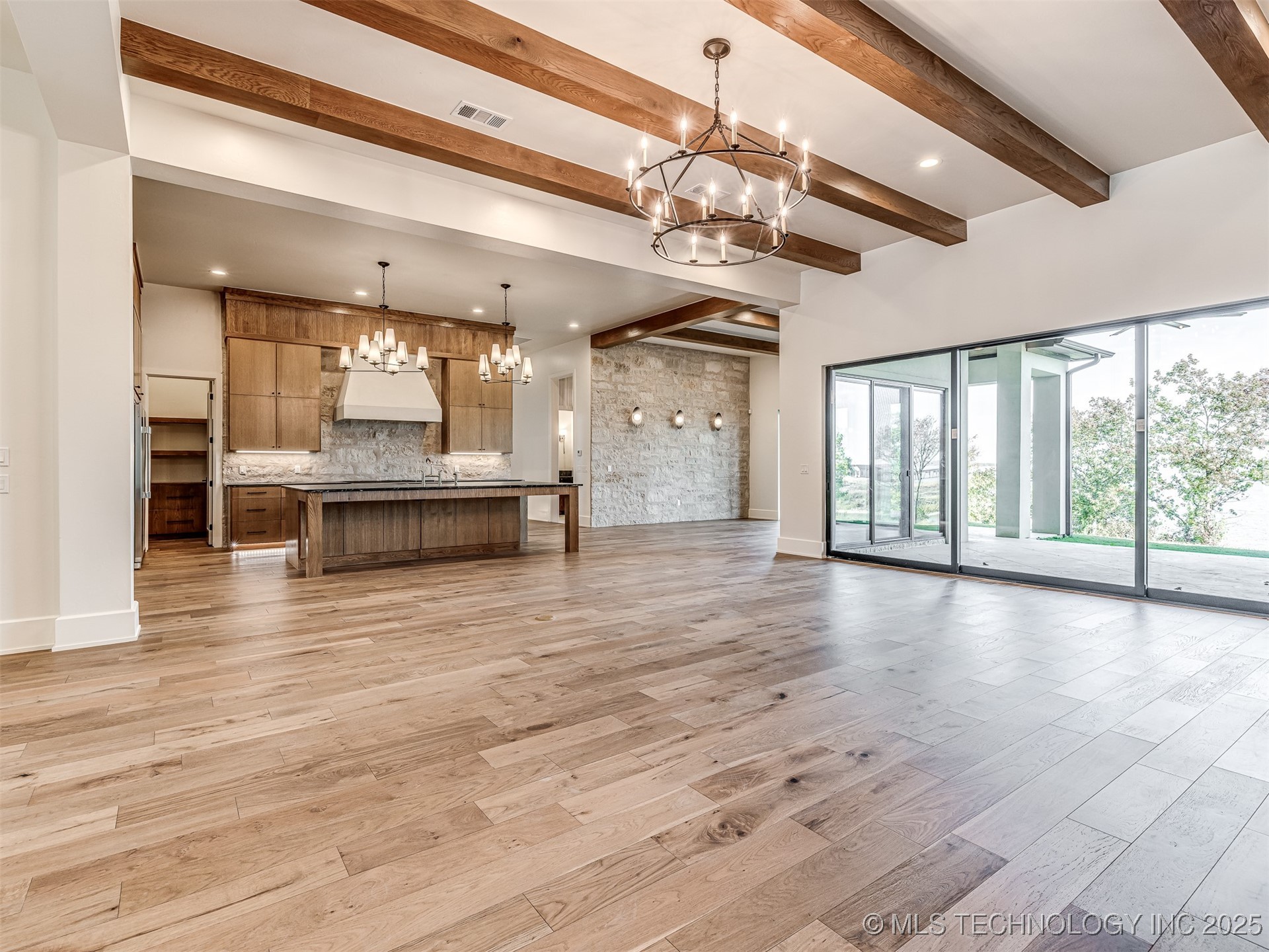 6001 Rare Eagle Court Property Photo 11