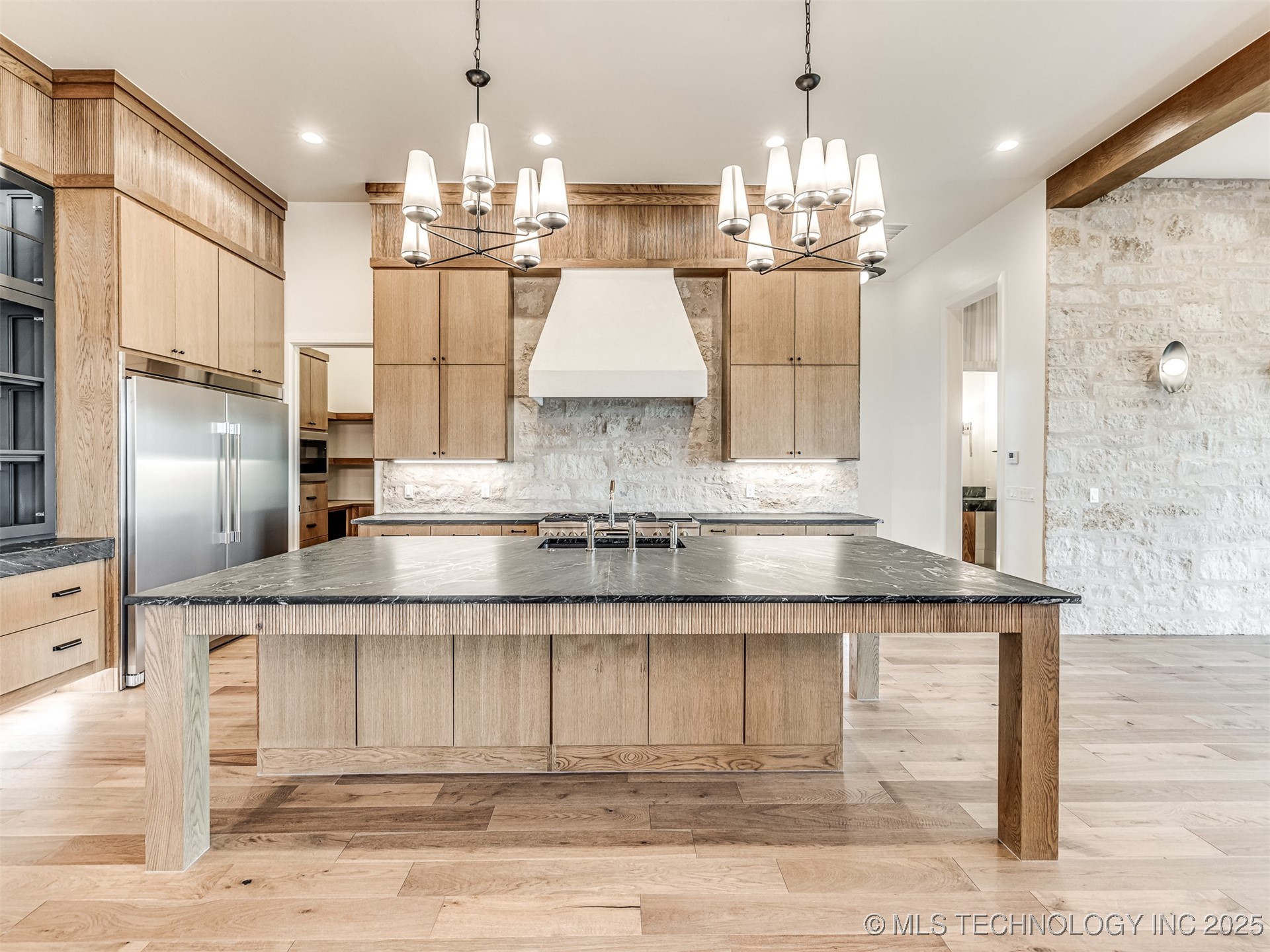 6001 Rare Eagle Court Property Photo 12