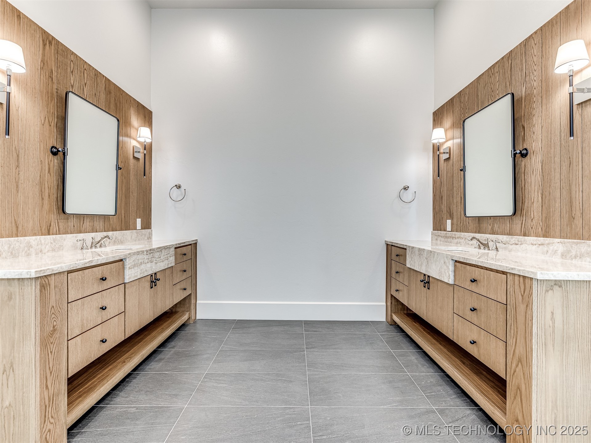 6001 Rare Eagle Court Property Photo 40