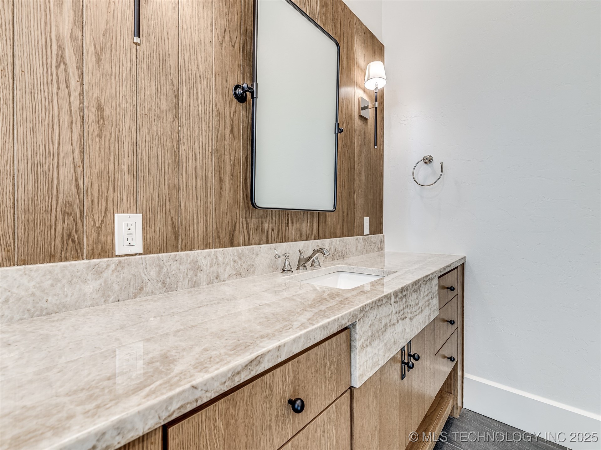 6001 Rare Eagle Court Property Photo 41