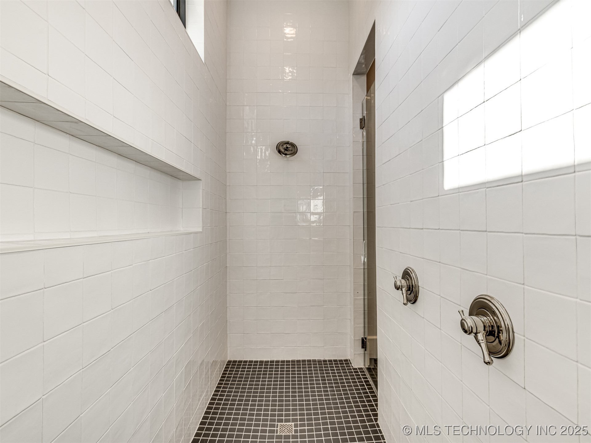 6001 Rare Eagle Court Property Photo 42