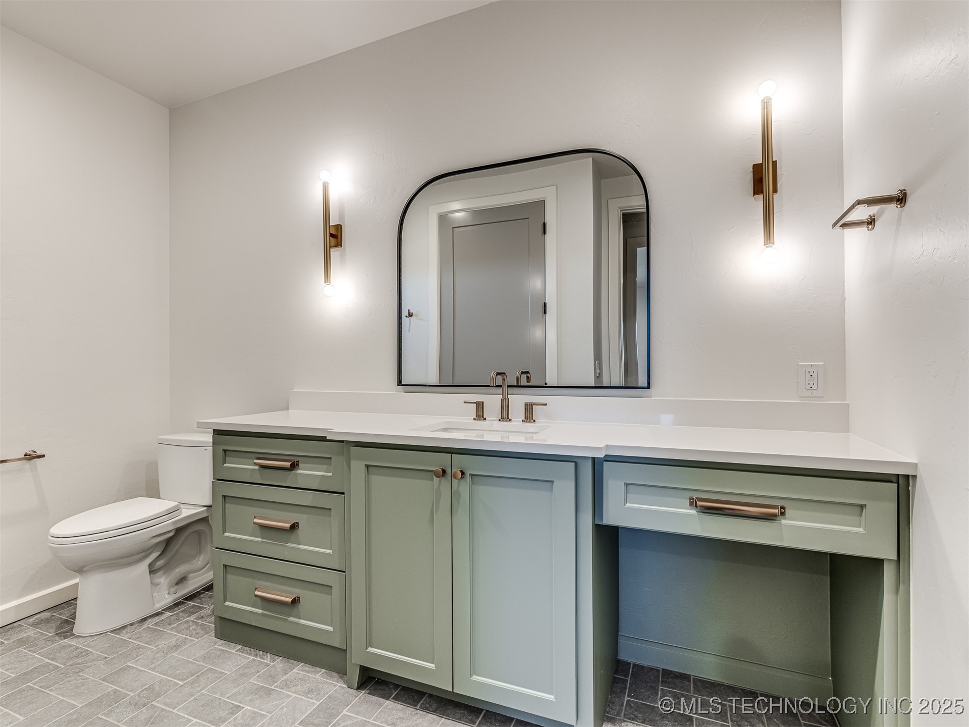 6001 Rare Eagle Court Property Photo 57