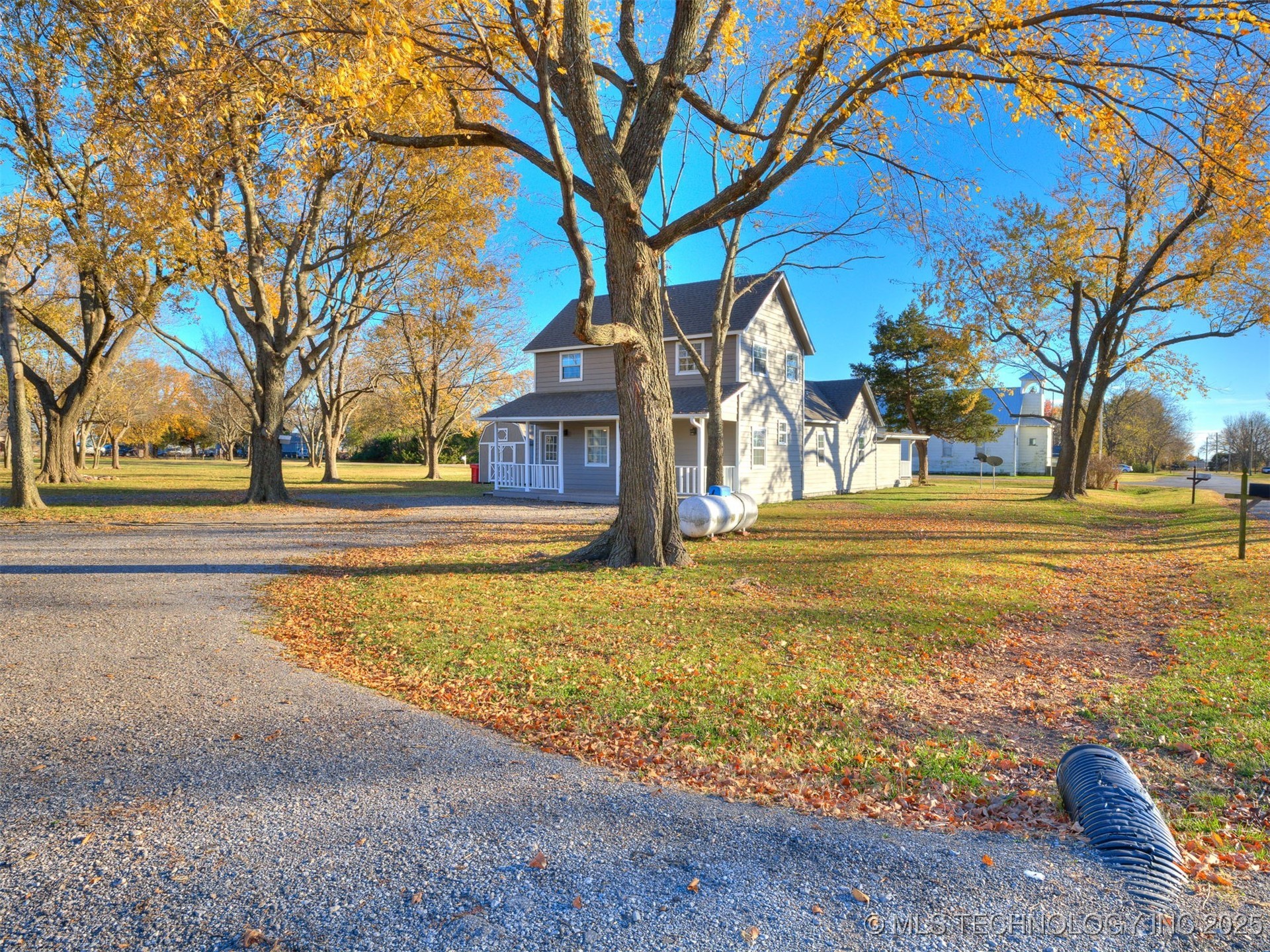 201 E Cherokee Street Property Photo 2