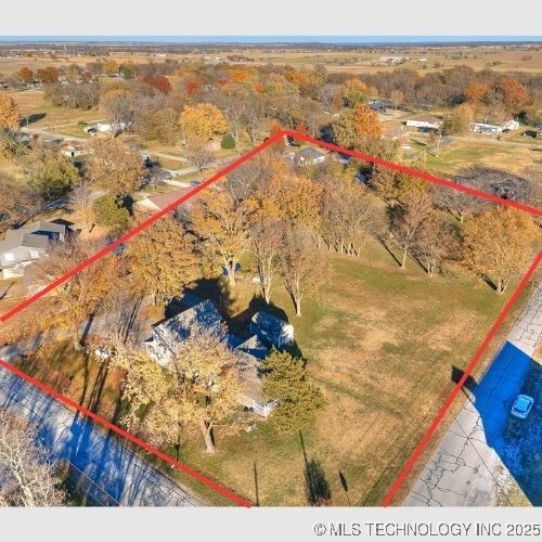 201 E Cherokee Street Property Photo 3