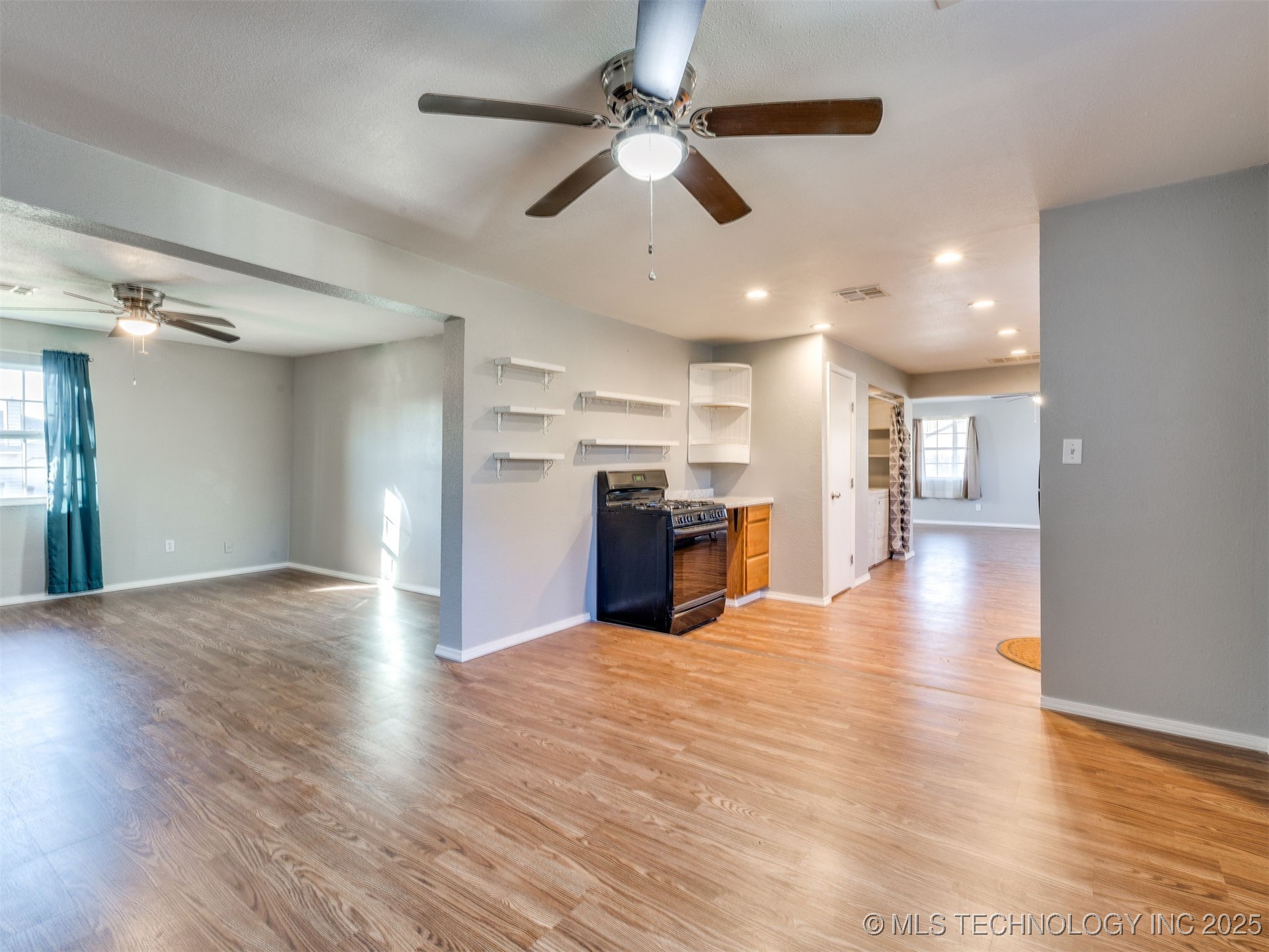 201 E Cherokee Street Property Photo 13