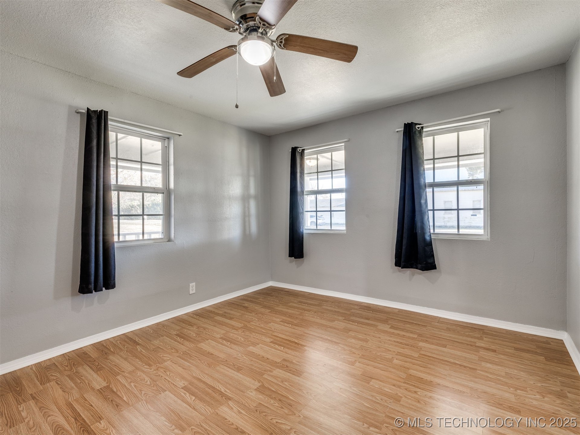 201 E Cherokee Street Property Photo 20