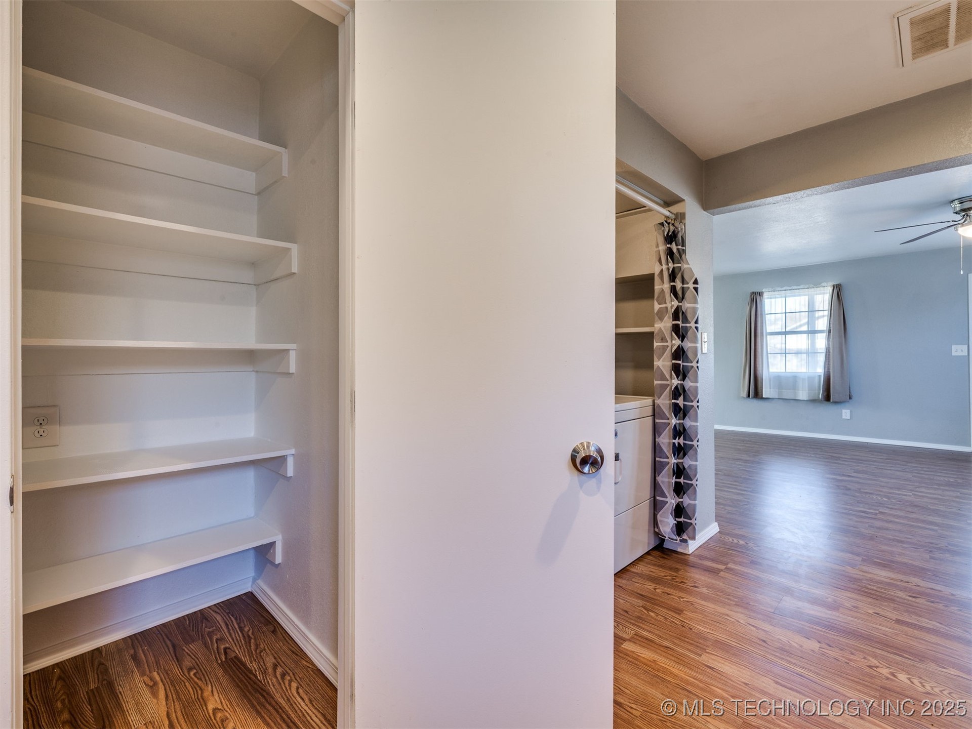 201 E Cherokee Street Property Photo 37