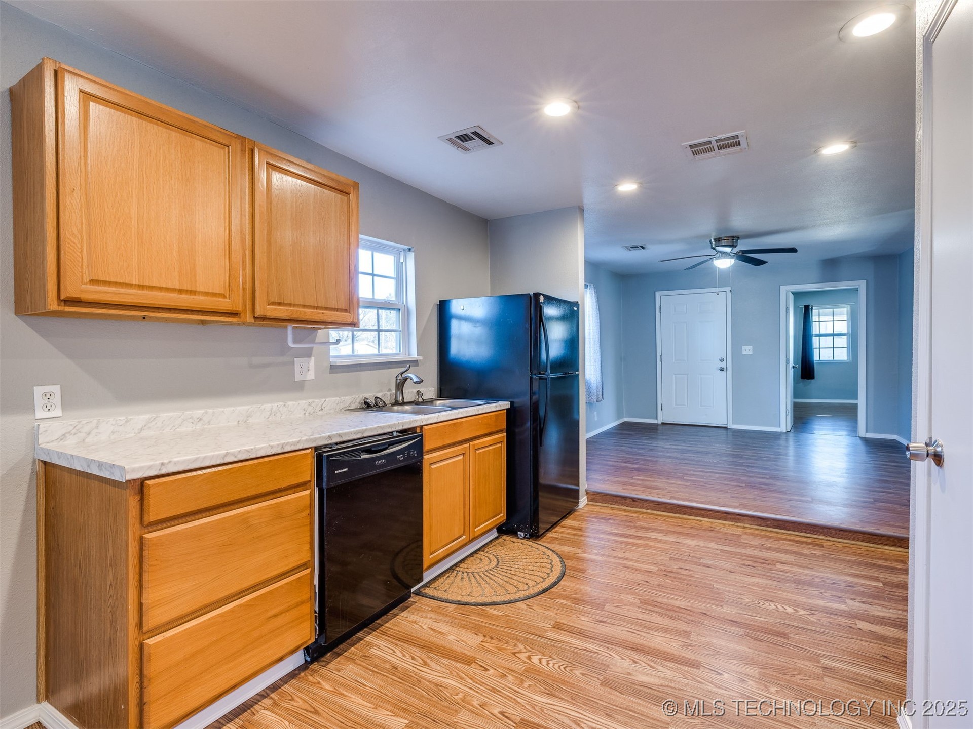 201 E Cherokee Street Property Photo 39