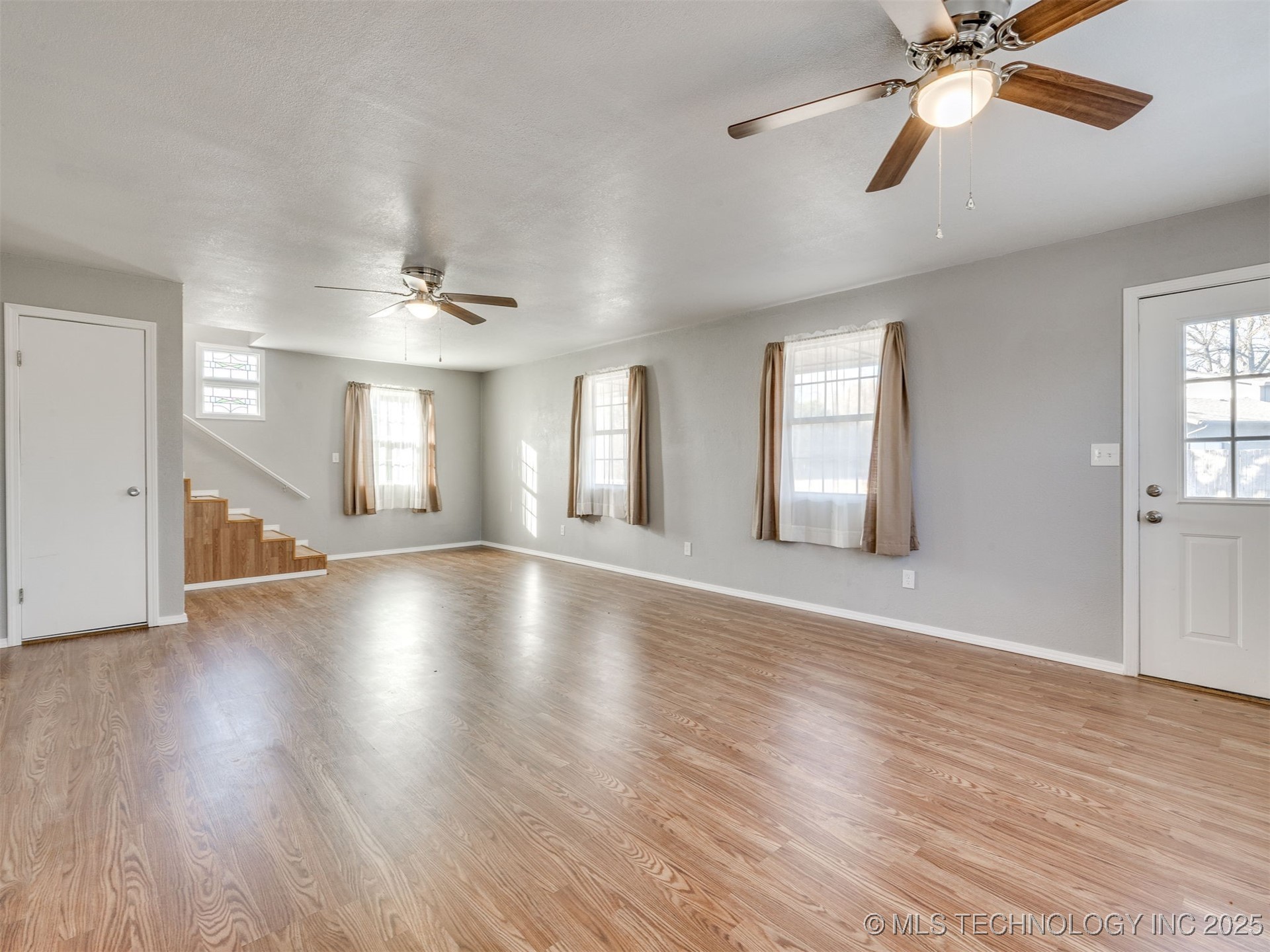 201 E Cherokee Street Property Photo 44