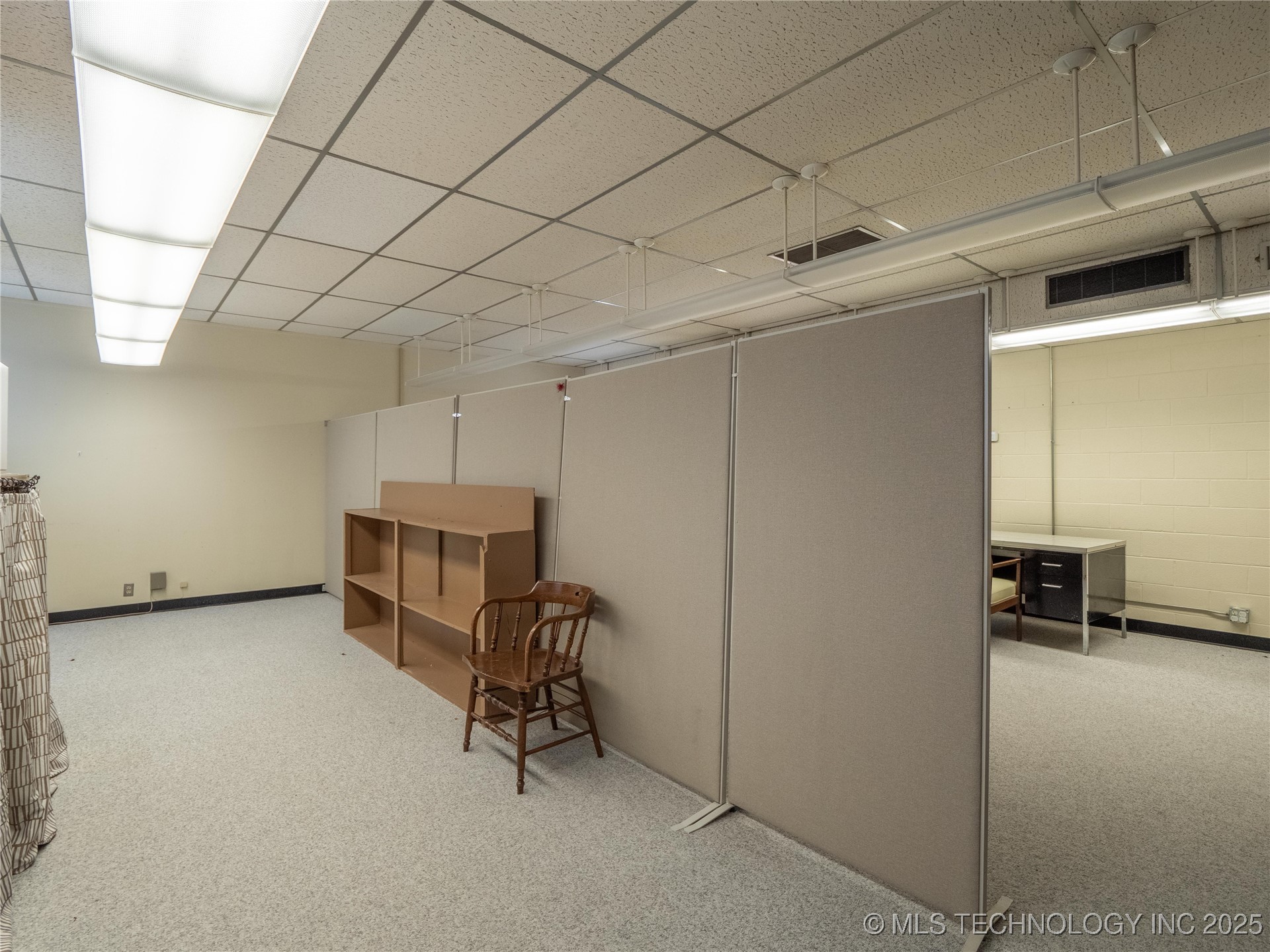 10 E Washington Avenue Property Photo 19