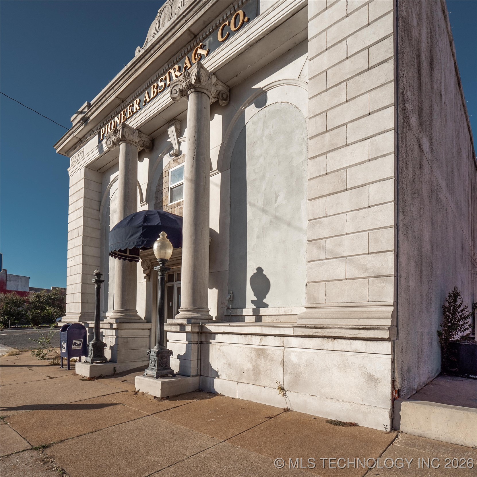 101 E Carl Albert Property Photo 3