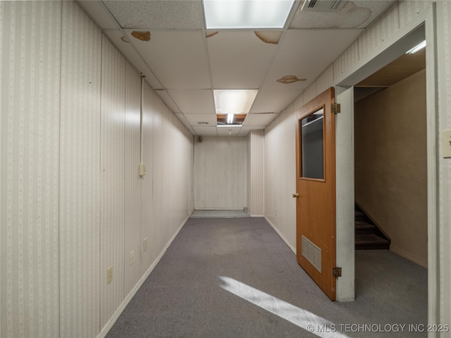 101 E Carl Albert Property Photo 16