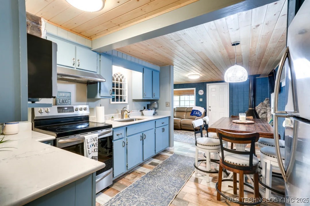 5112 Oakwood Drive Property Photo 4