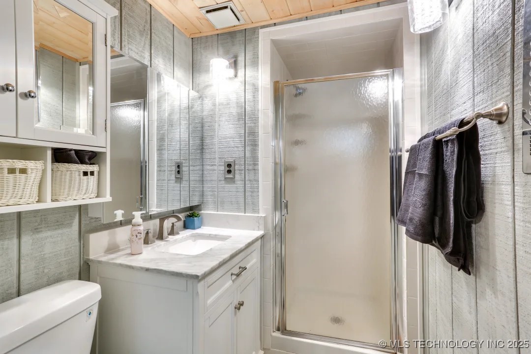 5112 Oakwood Drive Property Photo 12