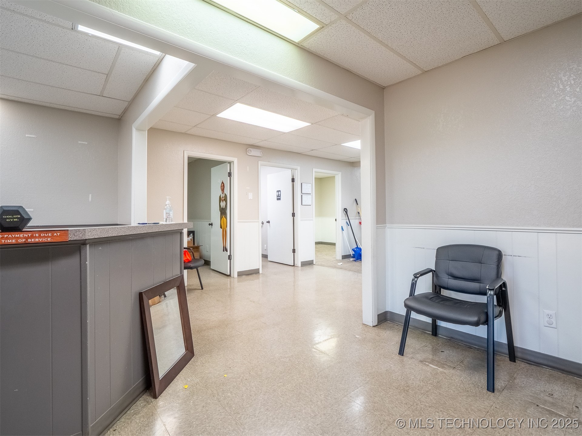 1029 E Washington Property Photo 6