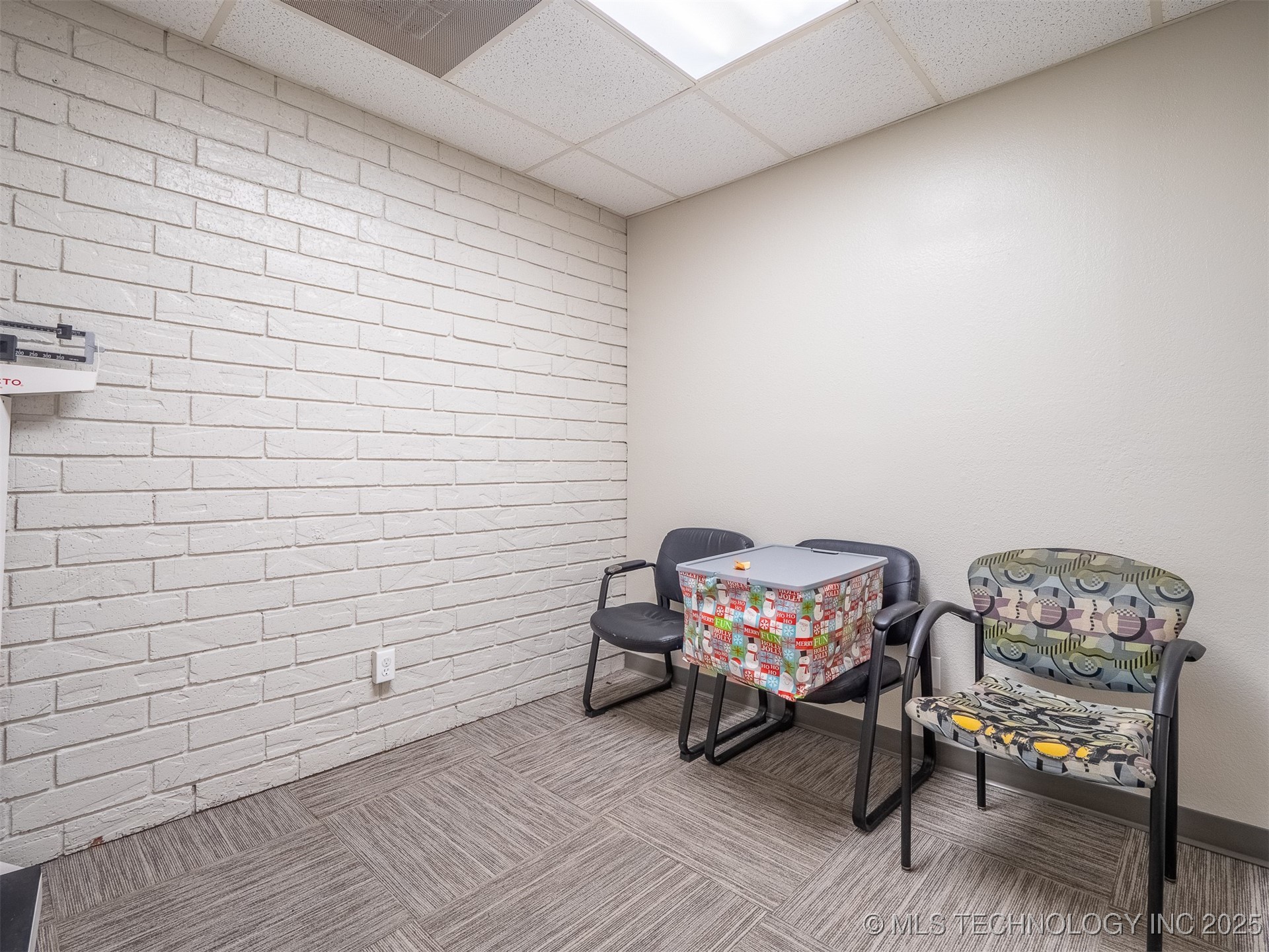 1029 E Washington Property Photo 16