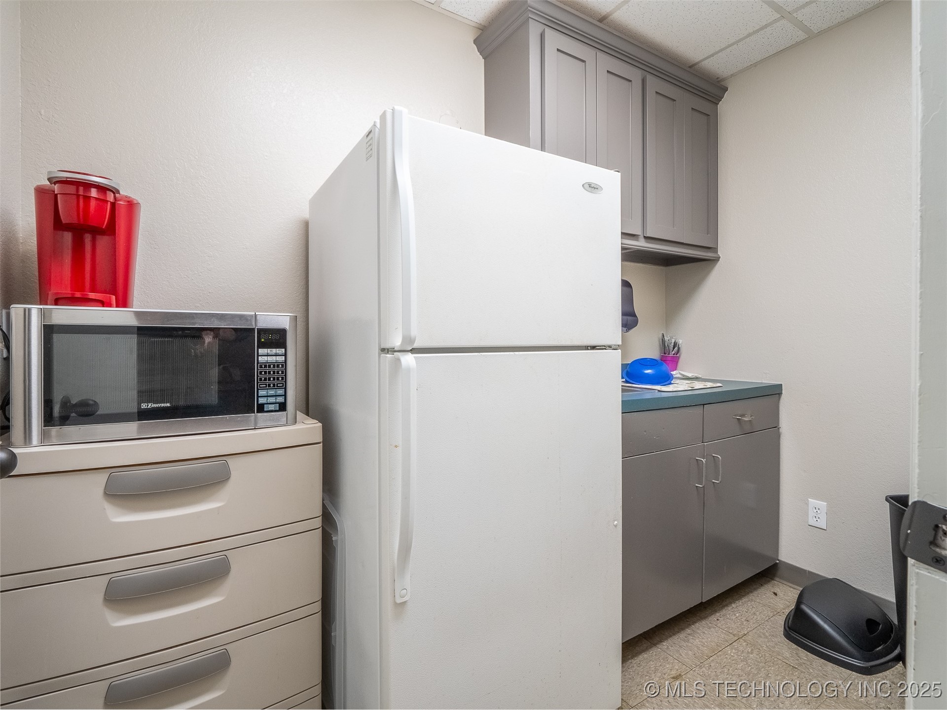 1029 E Washington Property Photo 19