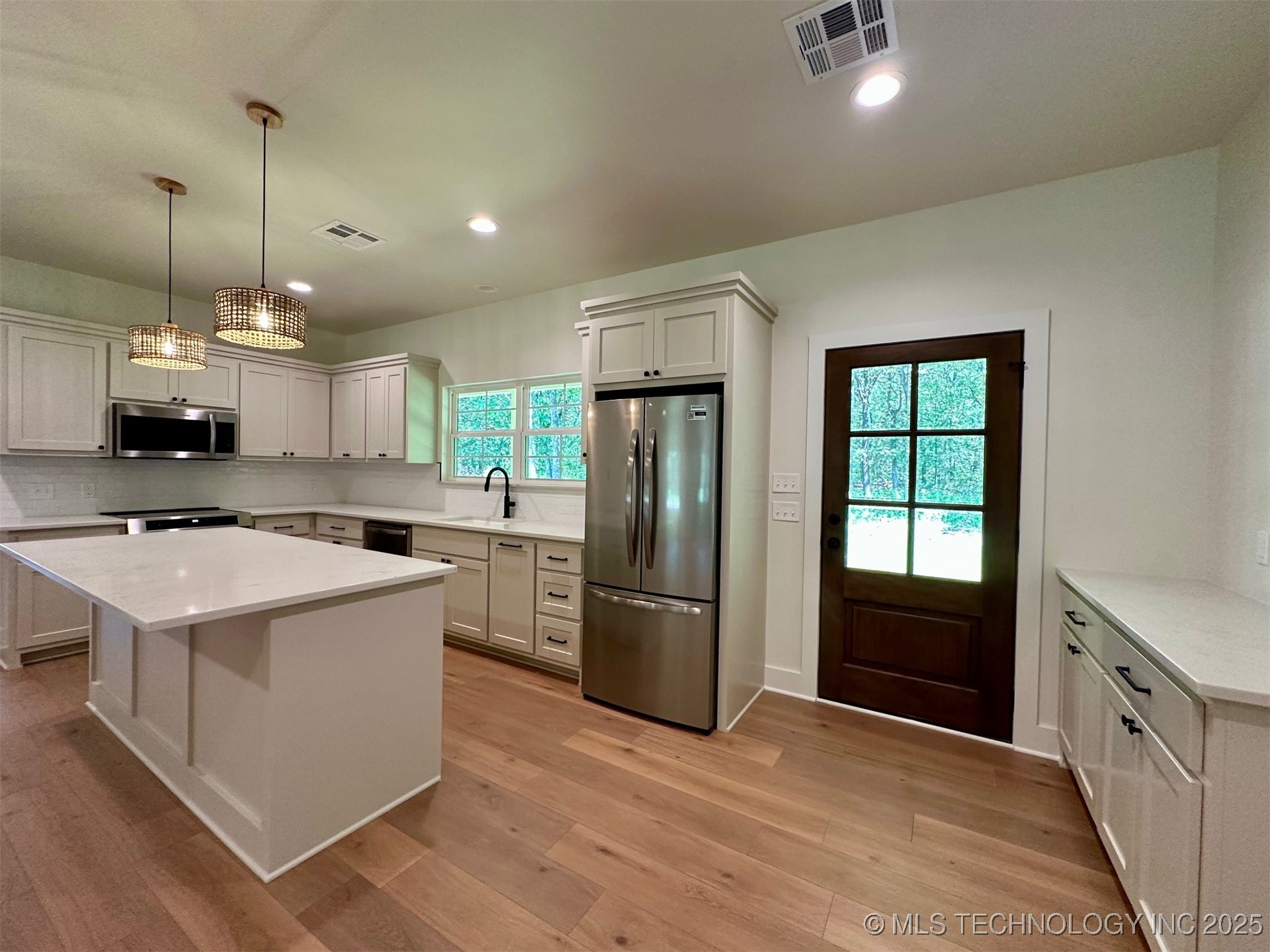 12443 Longboard Loop Property Photo 4