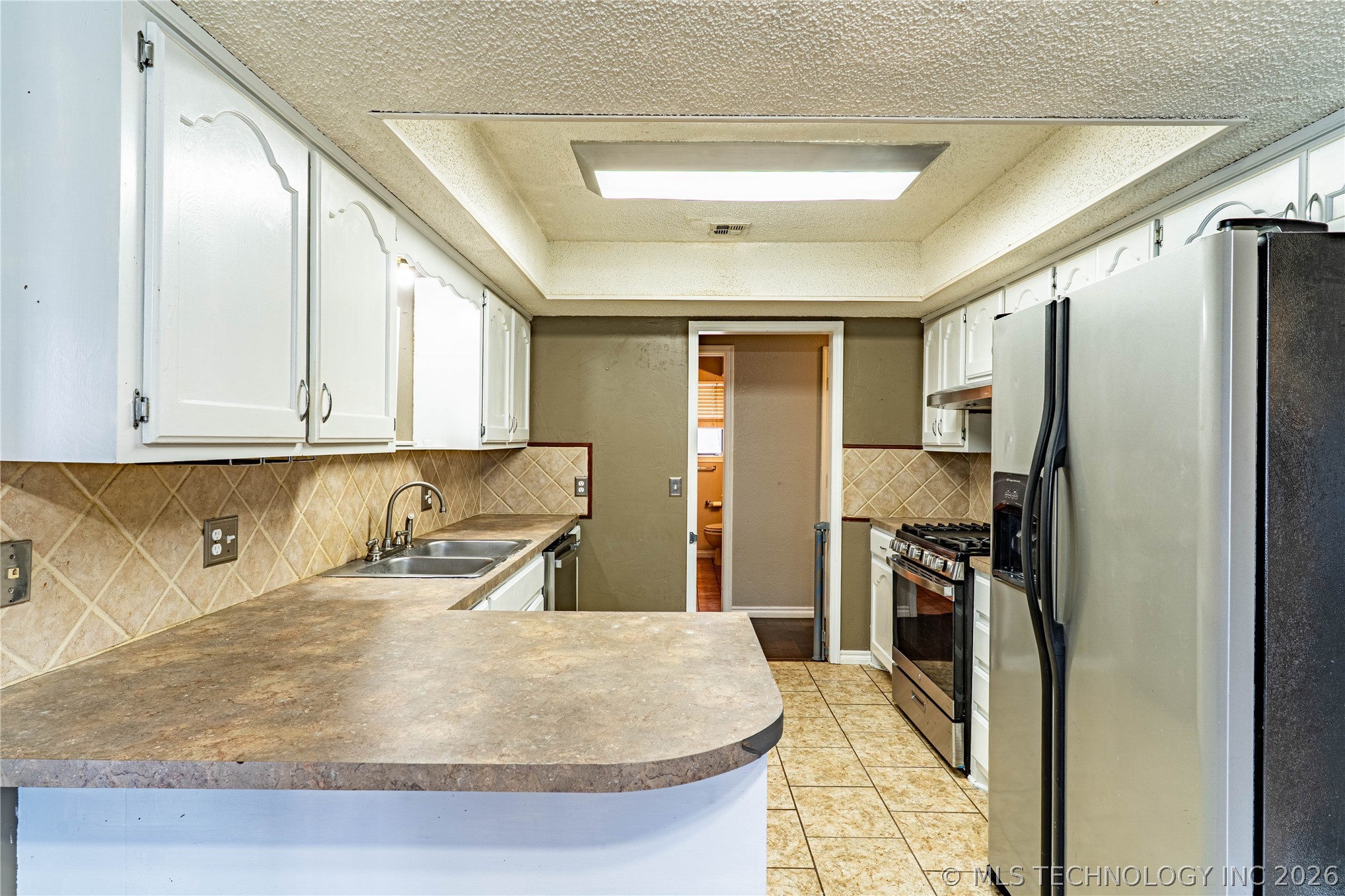 809 S Holmes Avenue Property Photo 6